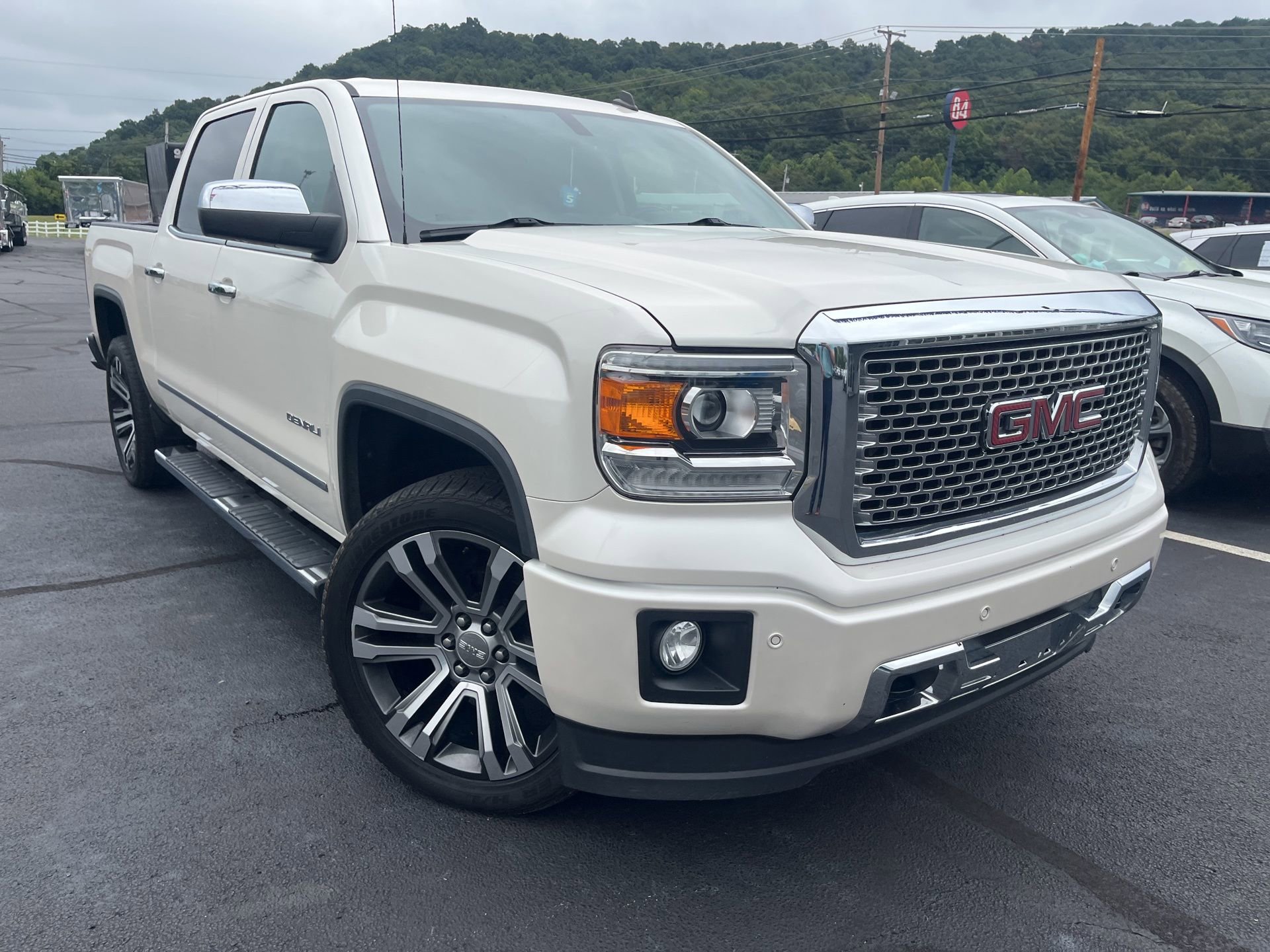 2014 Gmc Sierra 1500 Denali photo 2