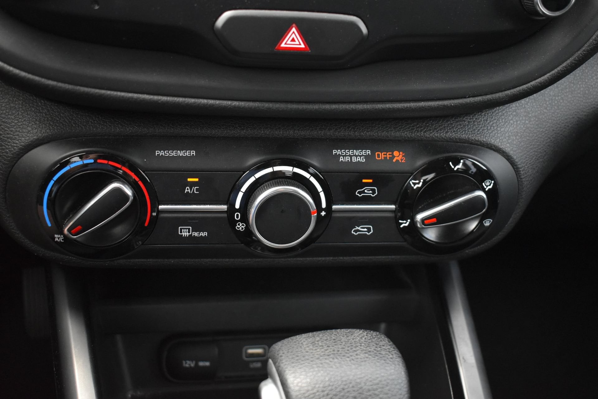 2023 Kia Soul LX - Photo 26