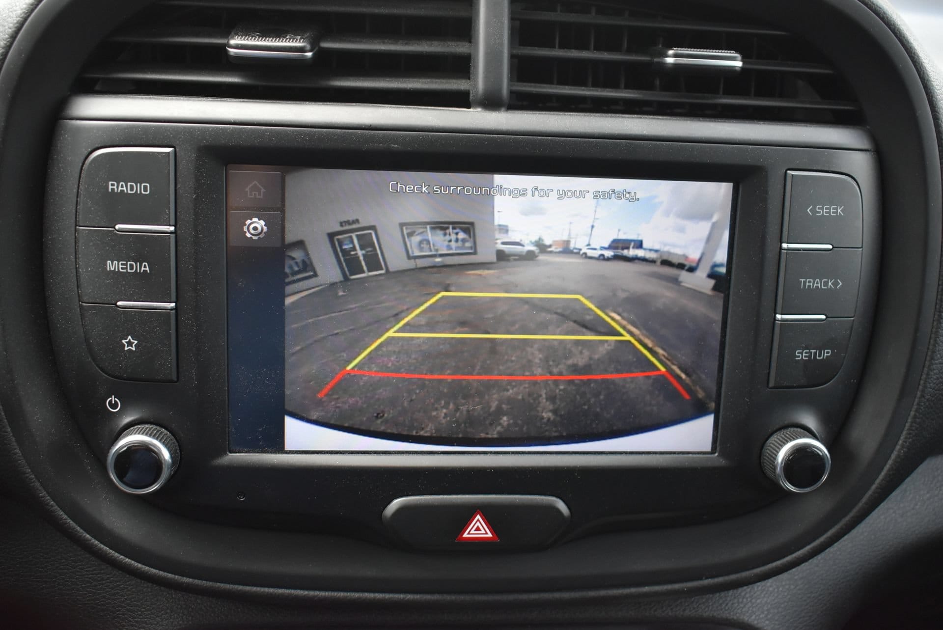2023 Kia Soul LX - Photo 24