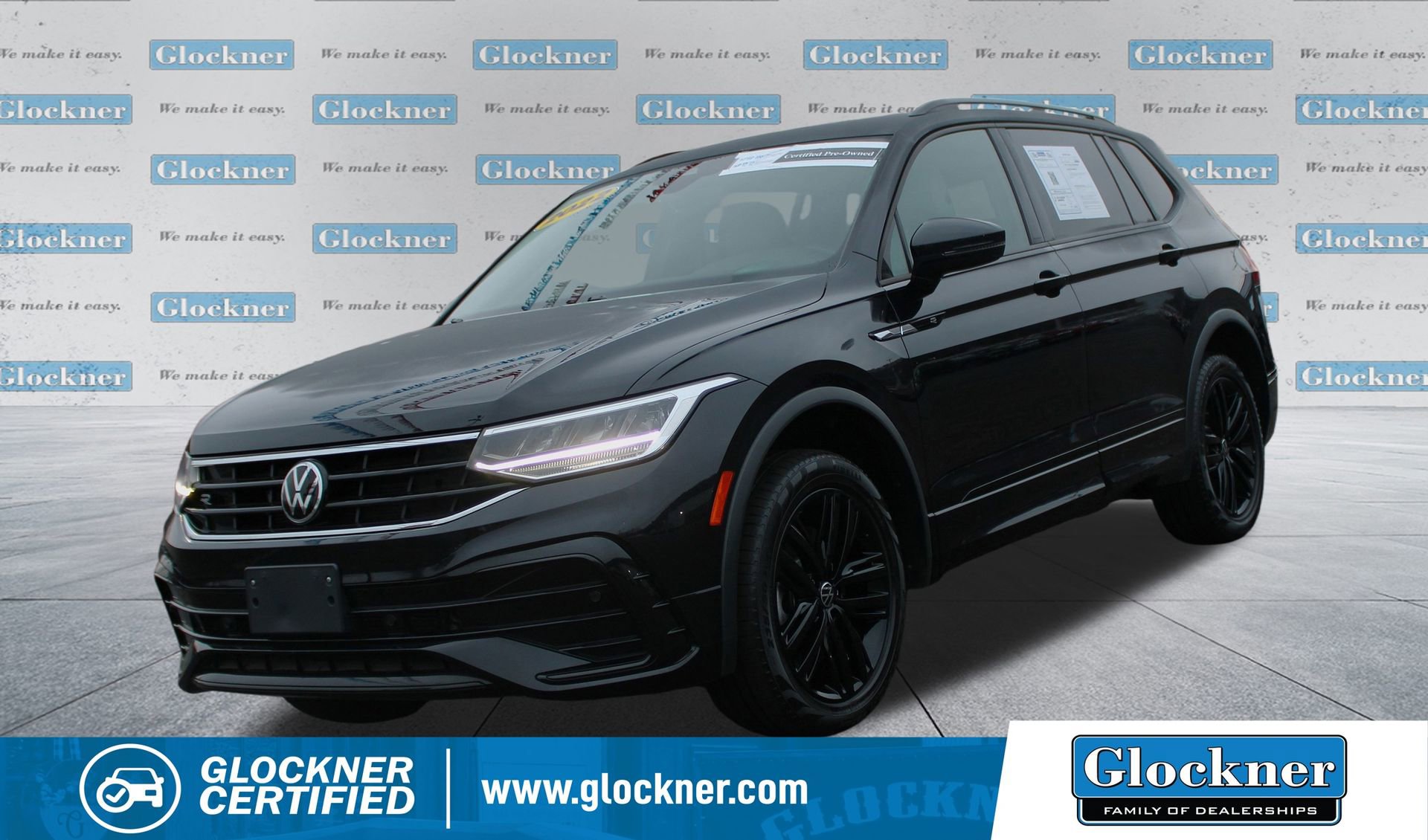 2022 Volkswagen Tiguan SE R-LINE BLACK's photo