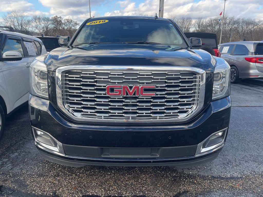 Used 2019 GMC Yukon XL Denali SUV