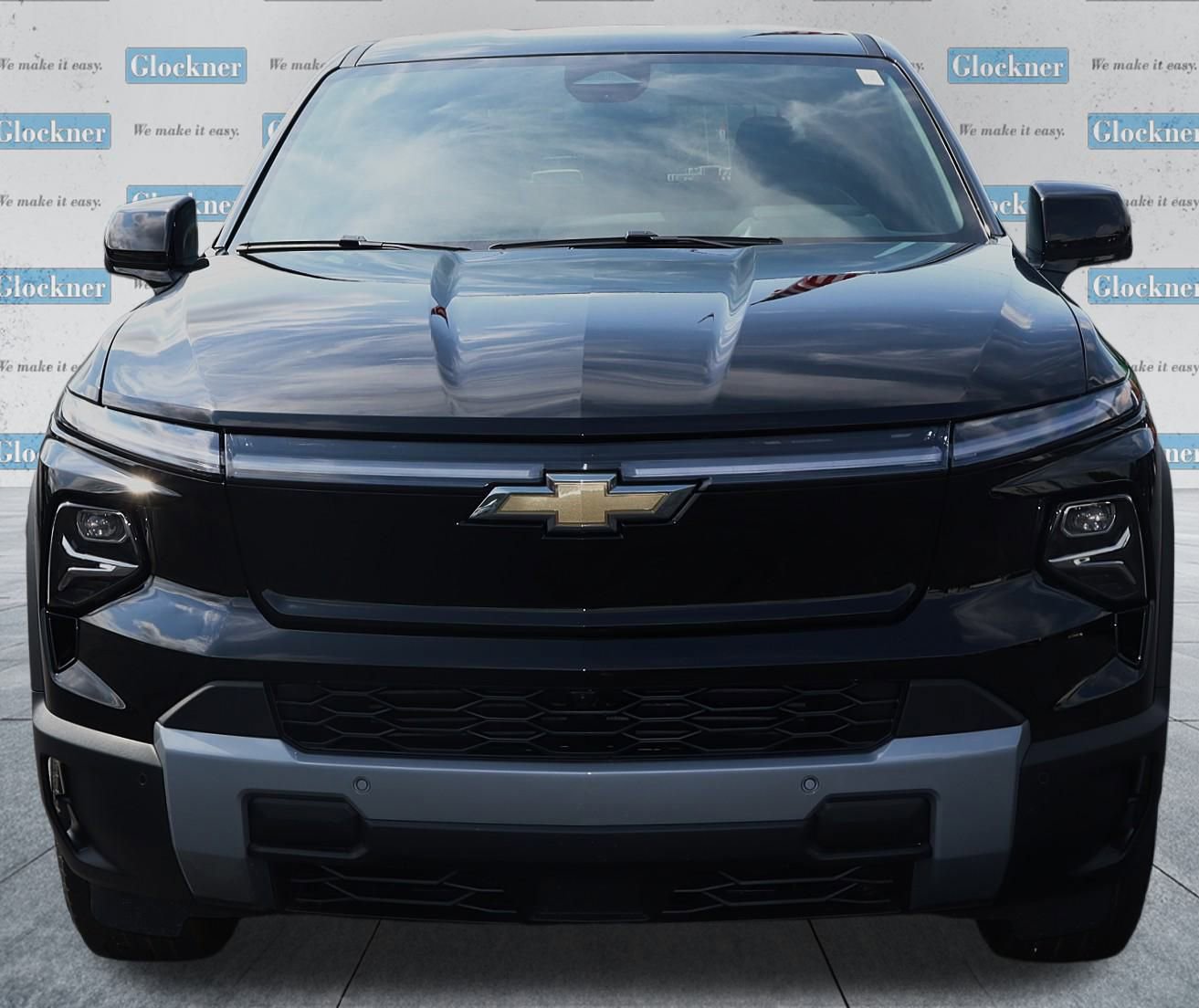 2026 Chevrolet Silverado EV LT photo 2
