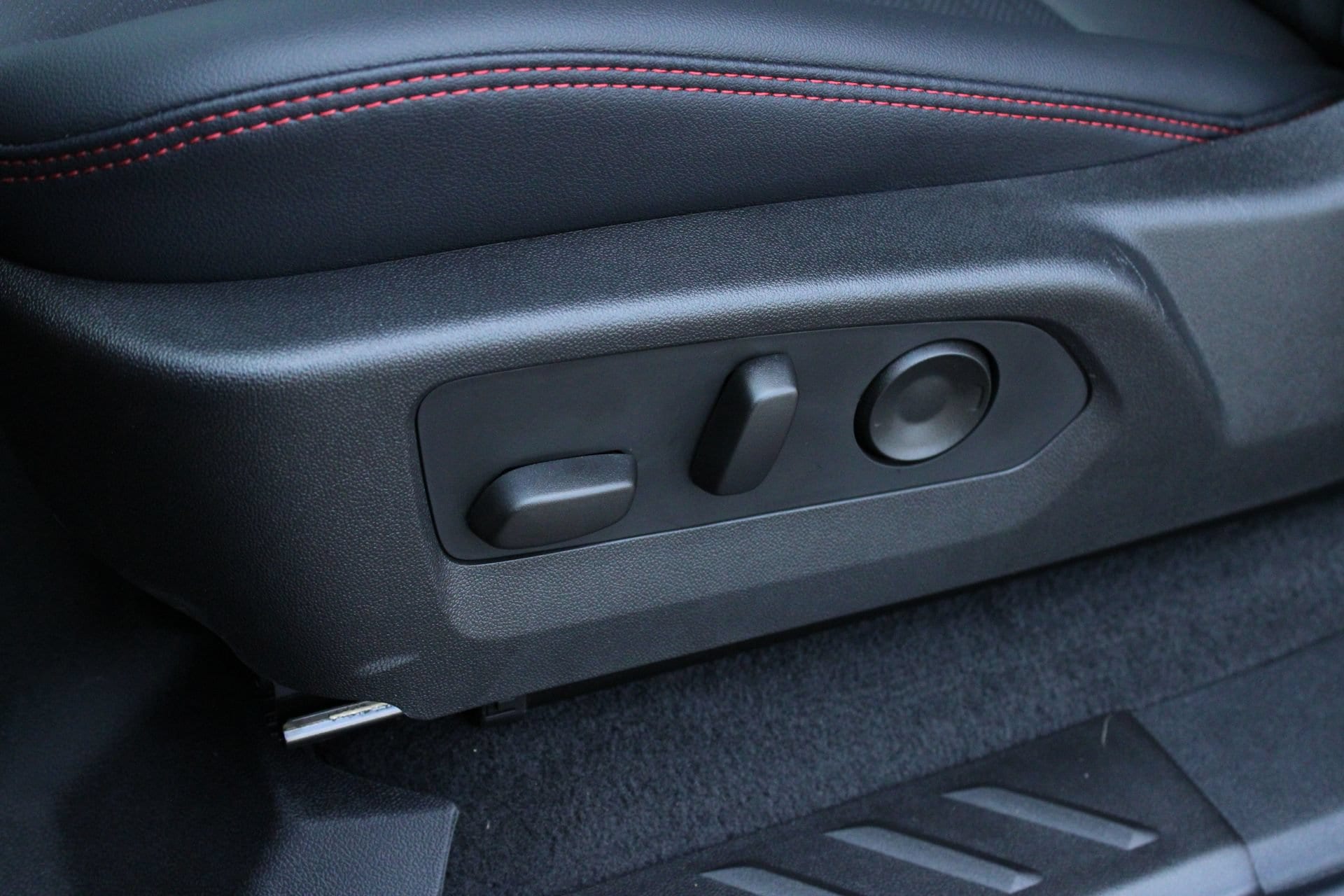 2026 Chevrolet Colorado Z71 - Photo 19
