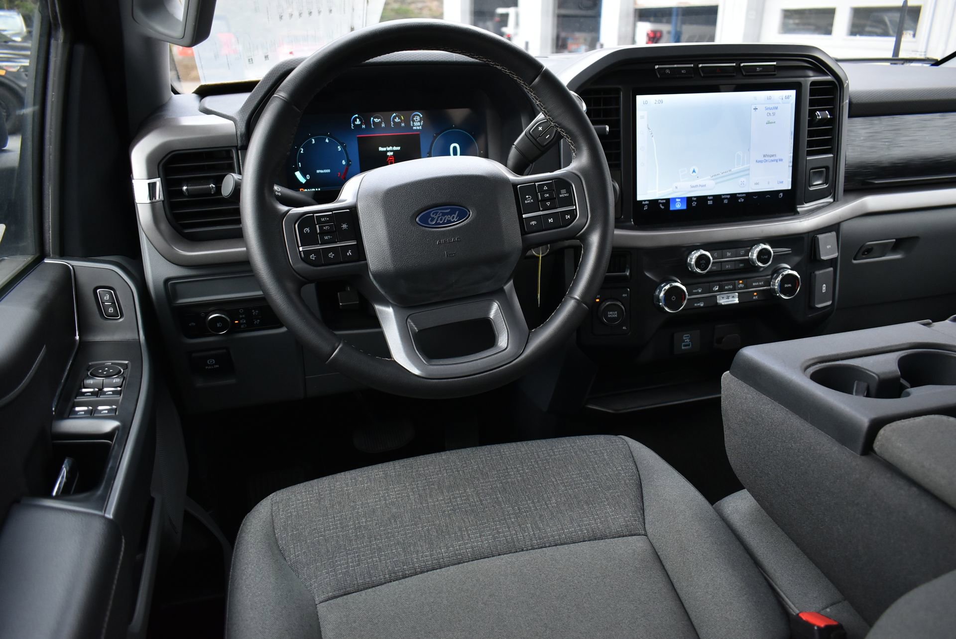 2024 Ford F-150 XLT - Photo 14