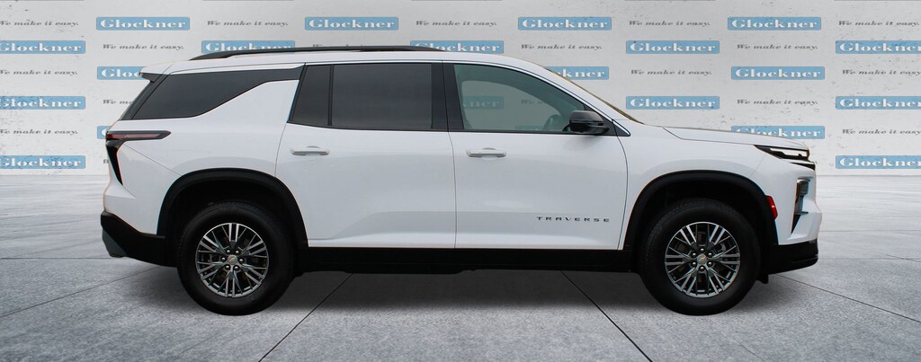 Used 2024 Chevrolet Traverse LT SUV