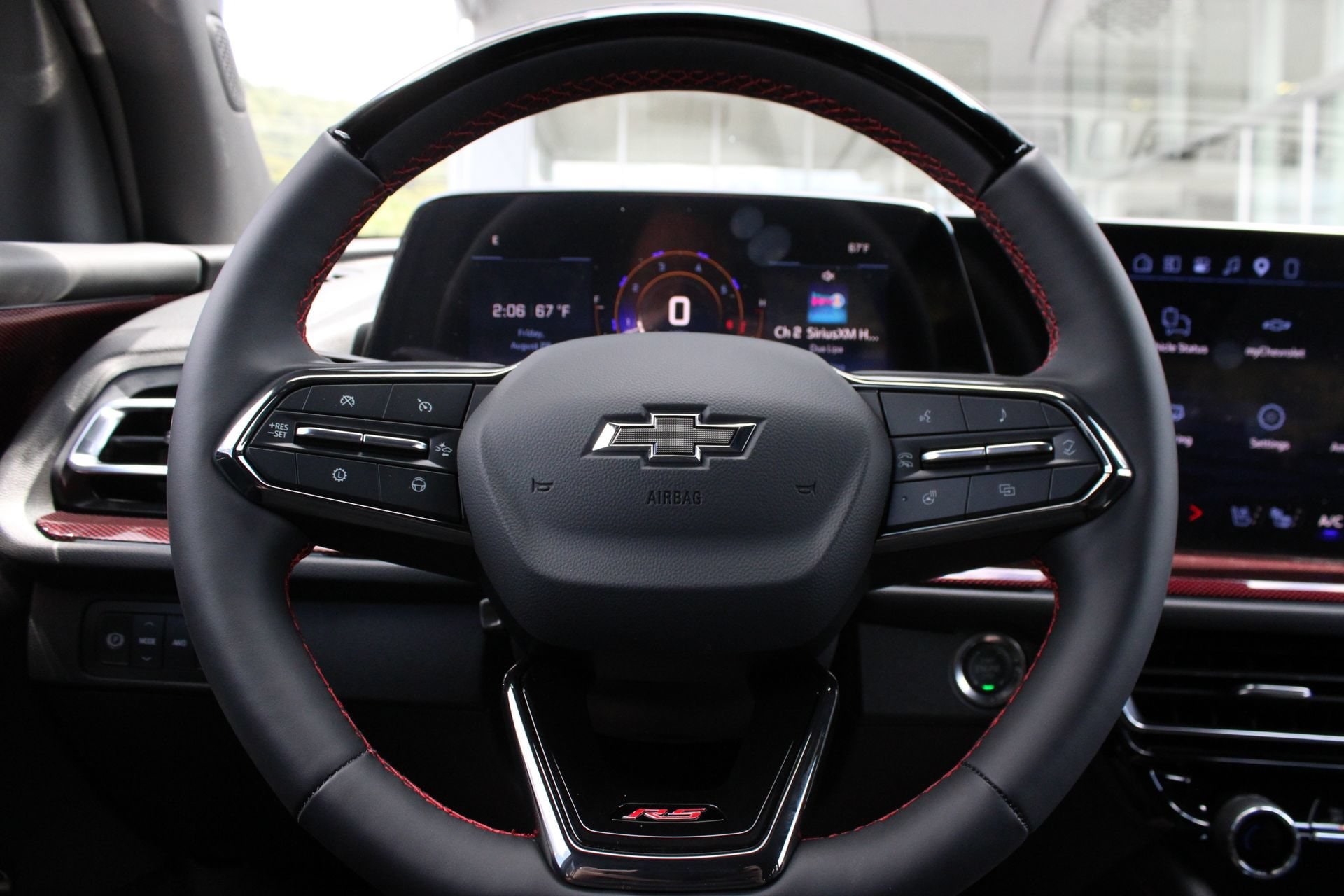 2027 Chevrolet Traverse RS - Photo 32