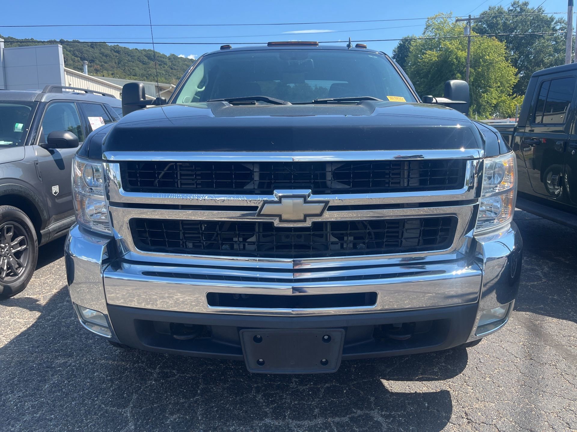 2010 Chevrolet Silverado 2500HD LTZ photo 2