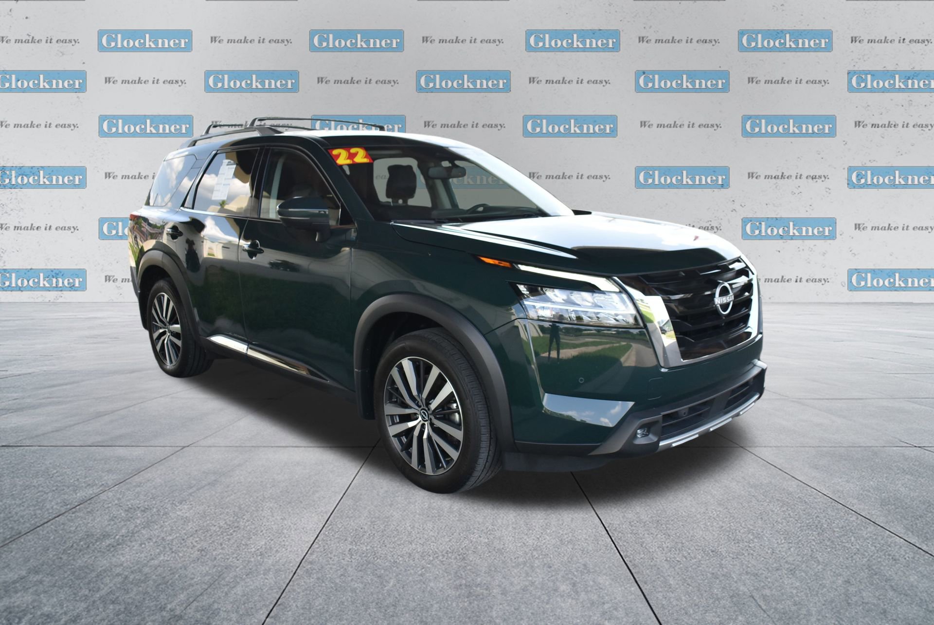 2022 Nissan Pathfinder Platinum photo 3