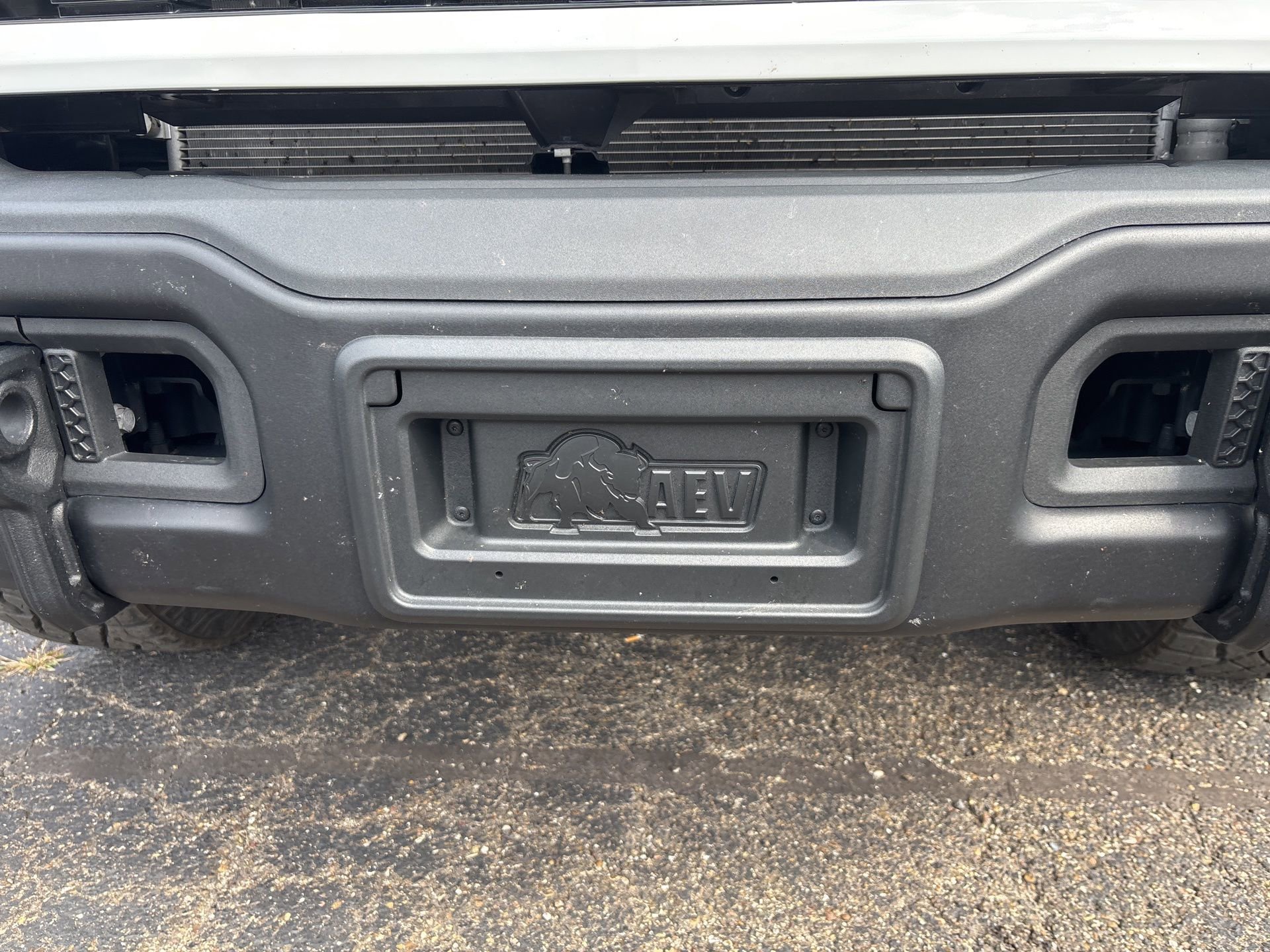 2024 Chevrolet Silverado 2500HD ZR2 photo 2