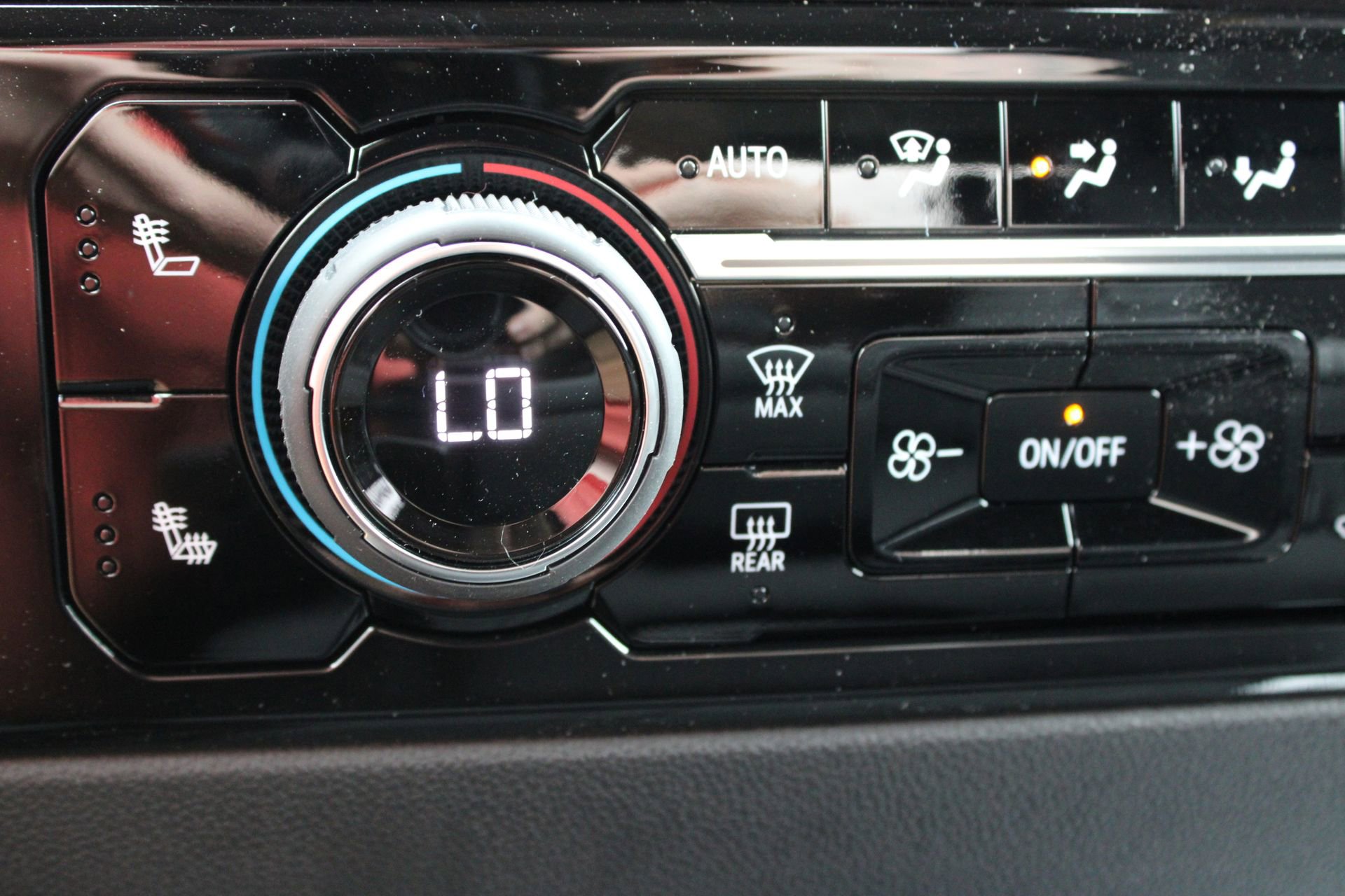 2026 Chevrolet Silverado 1500 RST - Photo 43