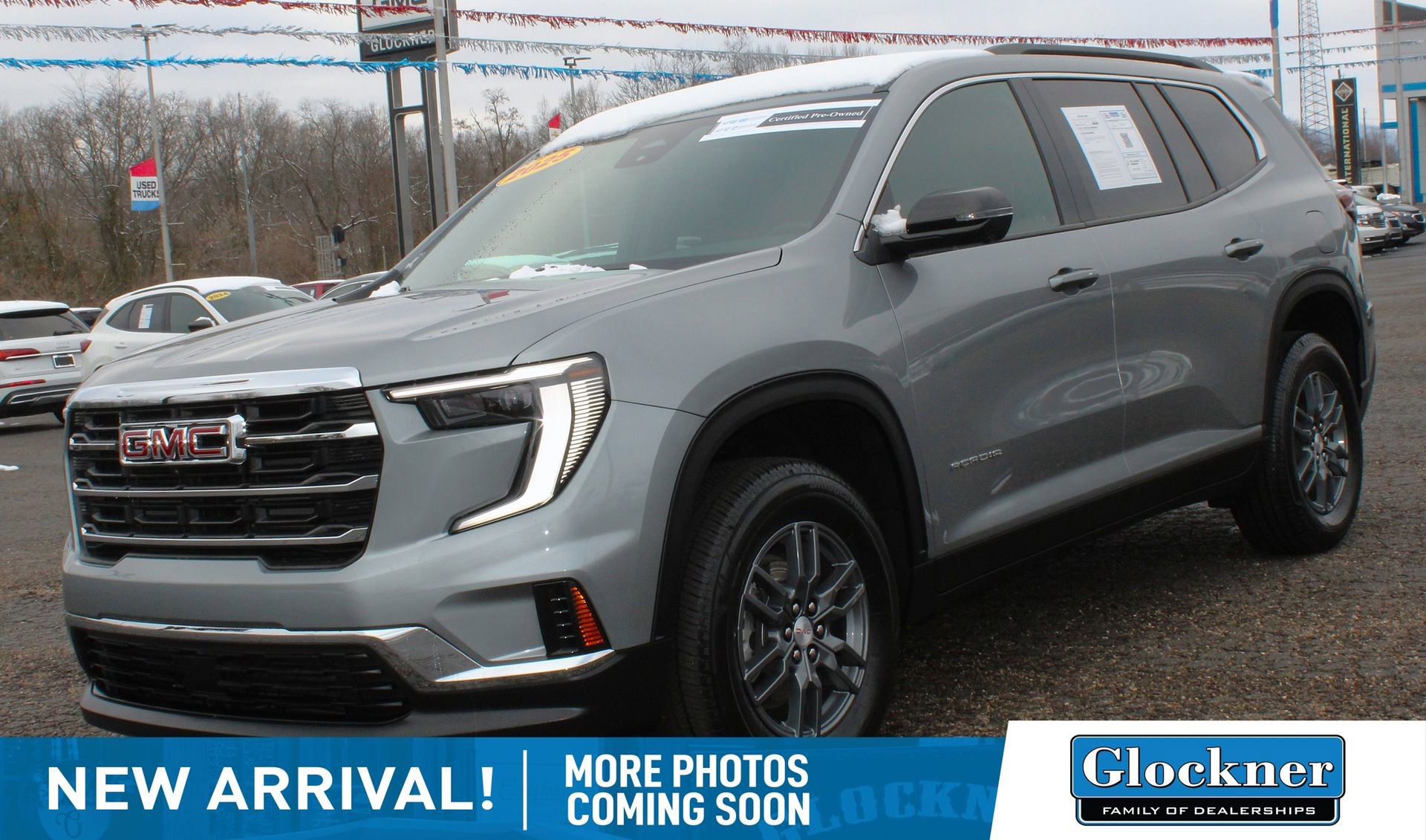 2025 GMC Acadia Elevation's photo