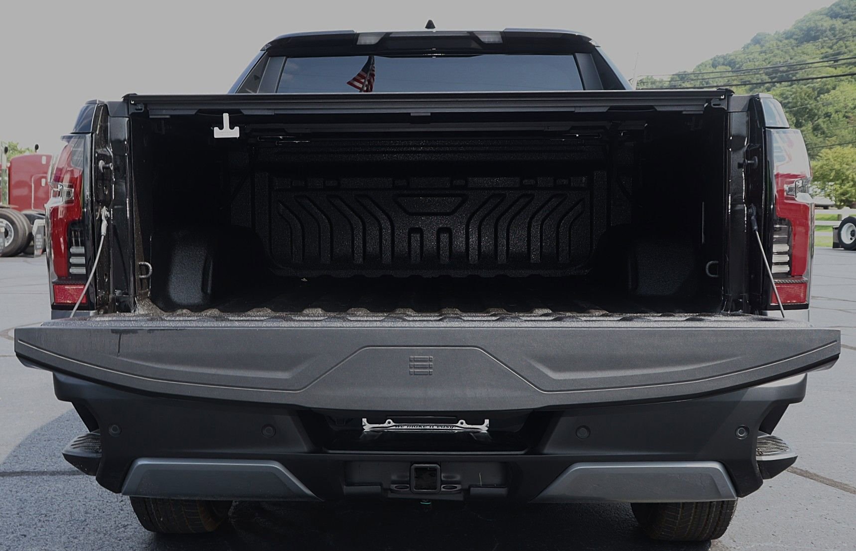2026 Chevrolet Silverado EV LT - Photo 12