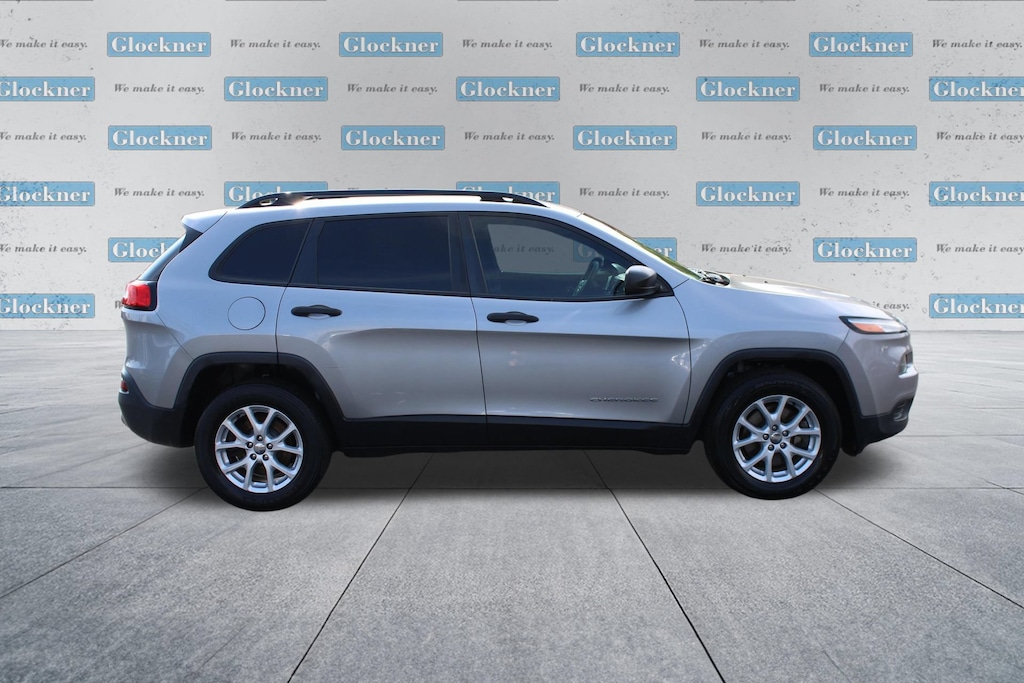 Used 2016 Jeep Cherokee Sport SUV
