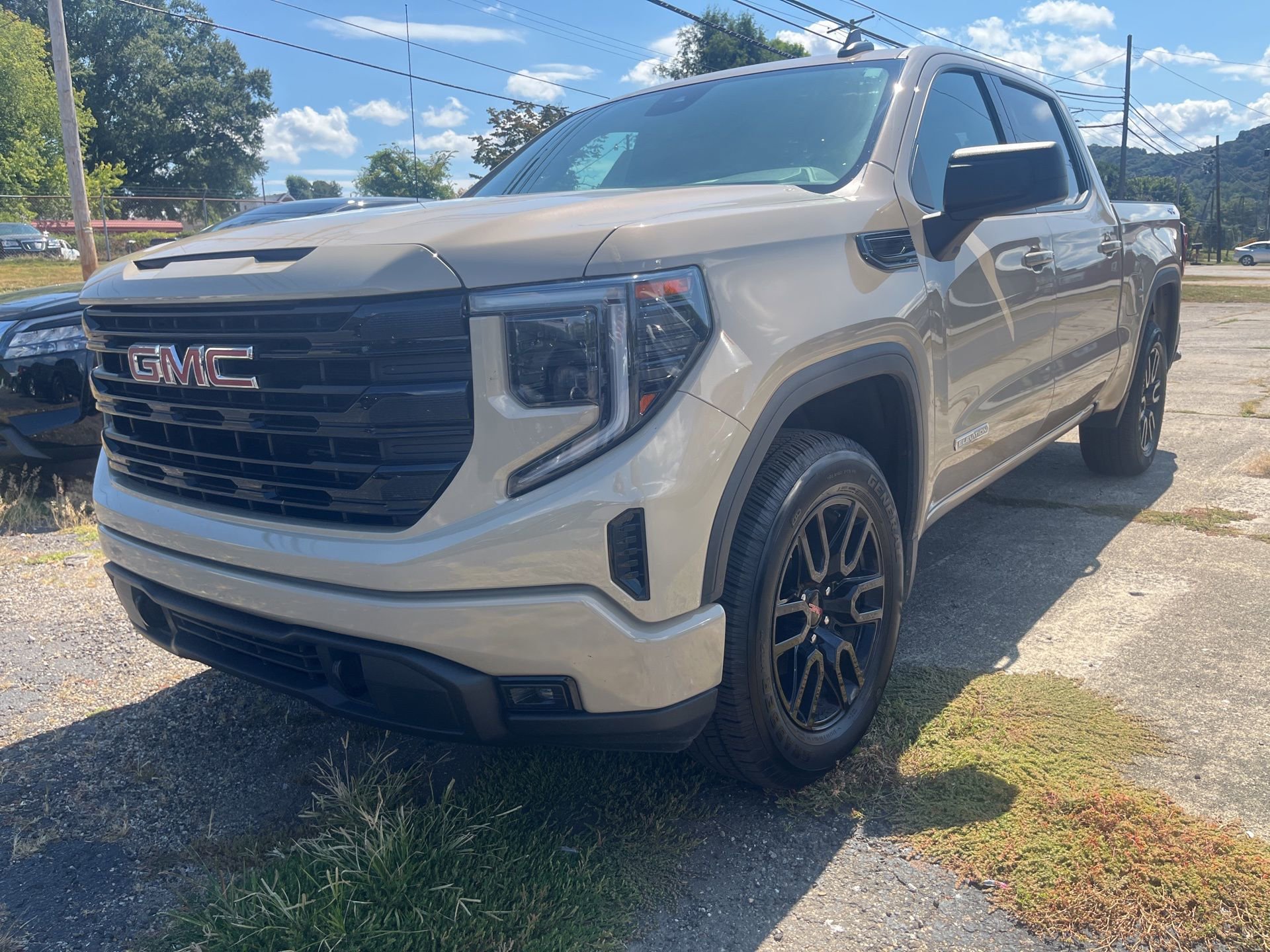 2023 Gmc Sierra 1500 Elevation photo 3