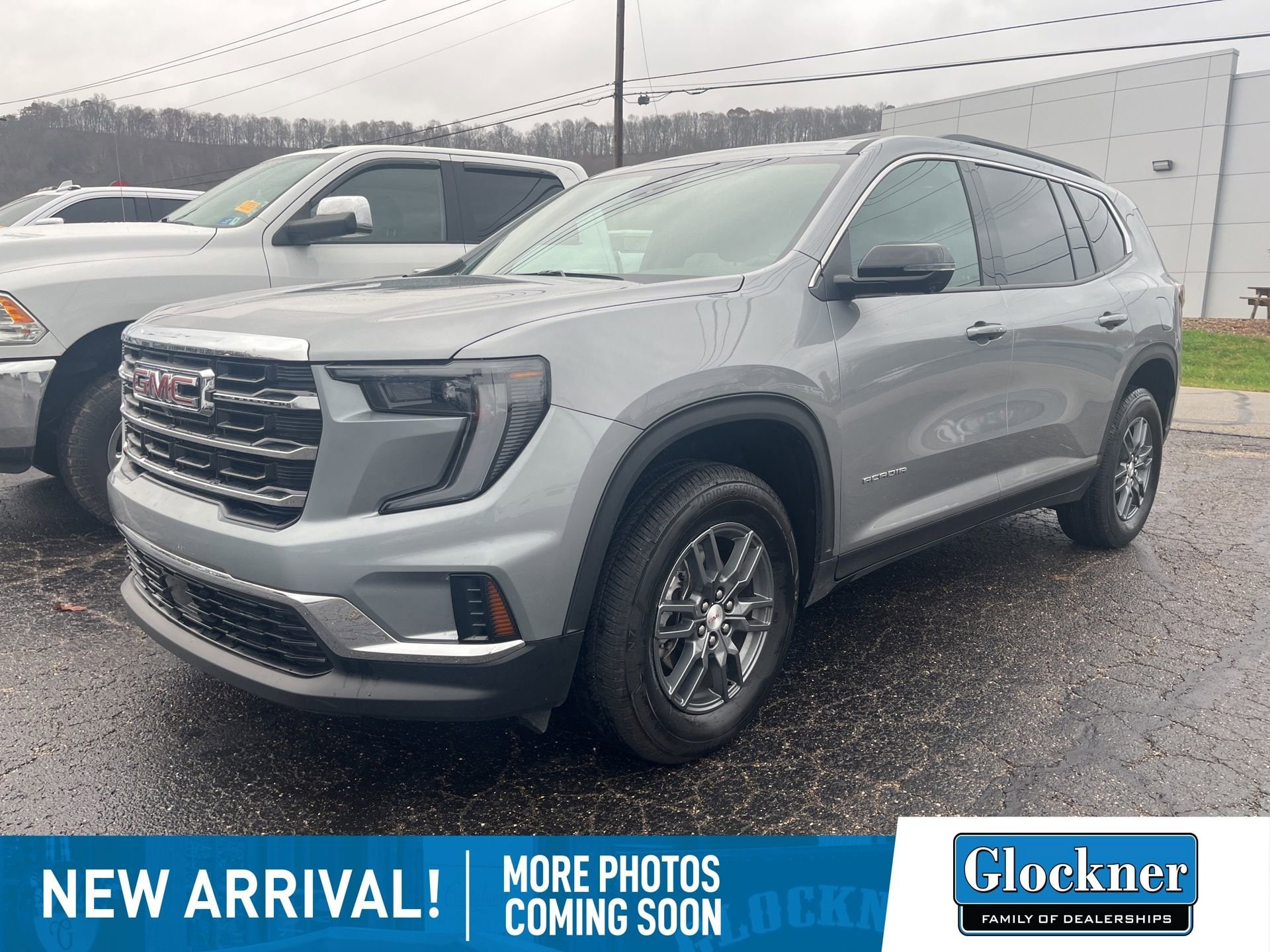 2025 GMC Acadia Elevation's photo