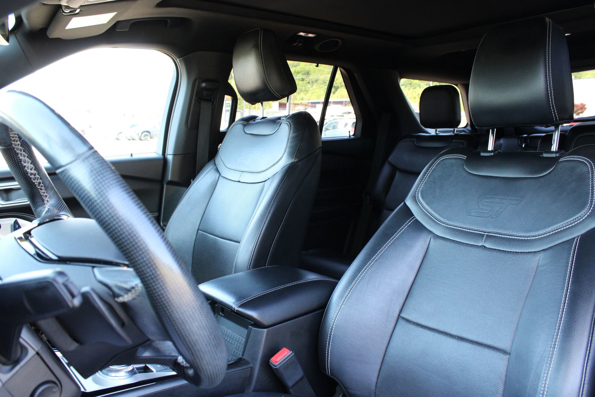 2021 Ford Explorer ST - Photo 14