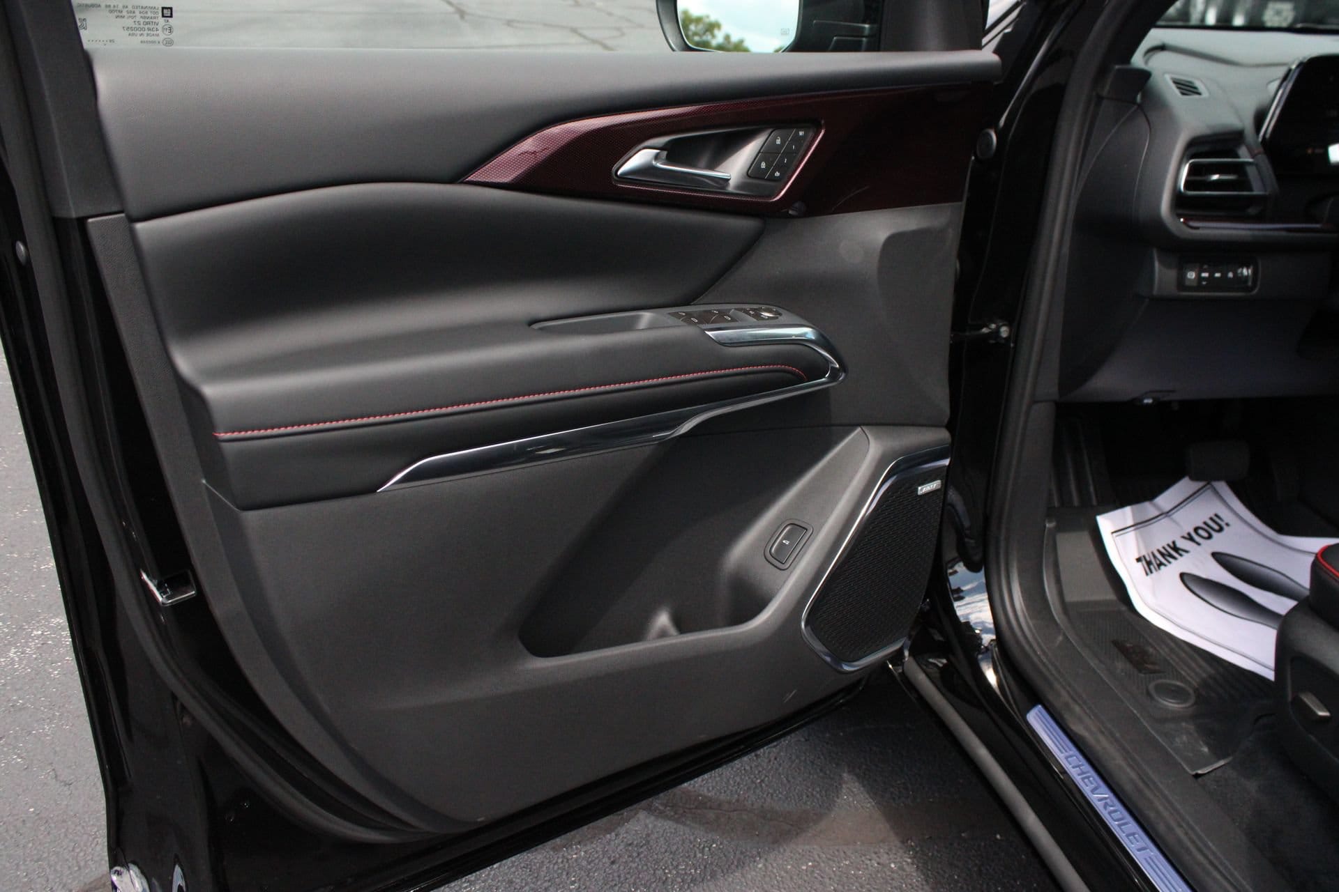 2027 Chevrolet Traverse RS - Photo 11