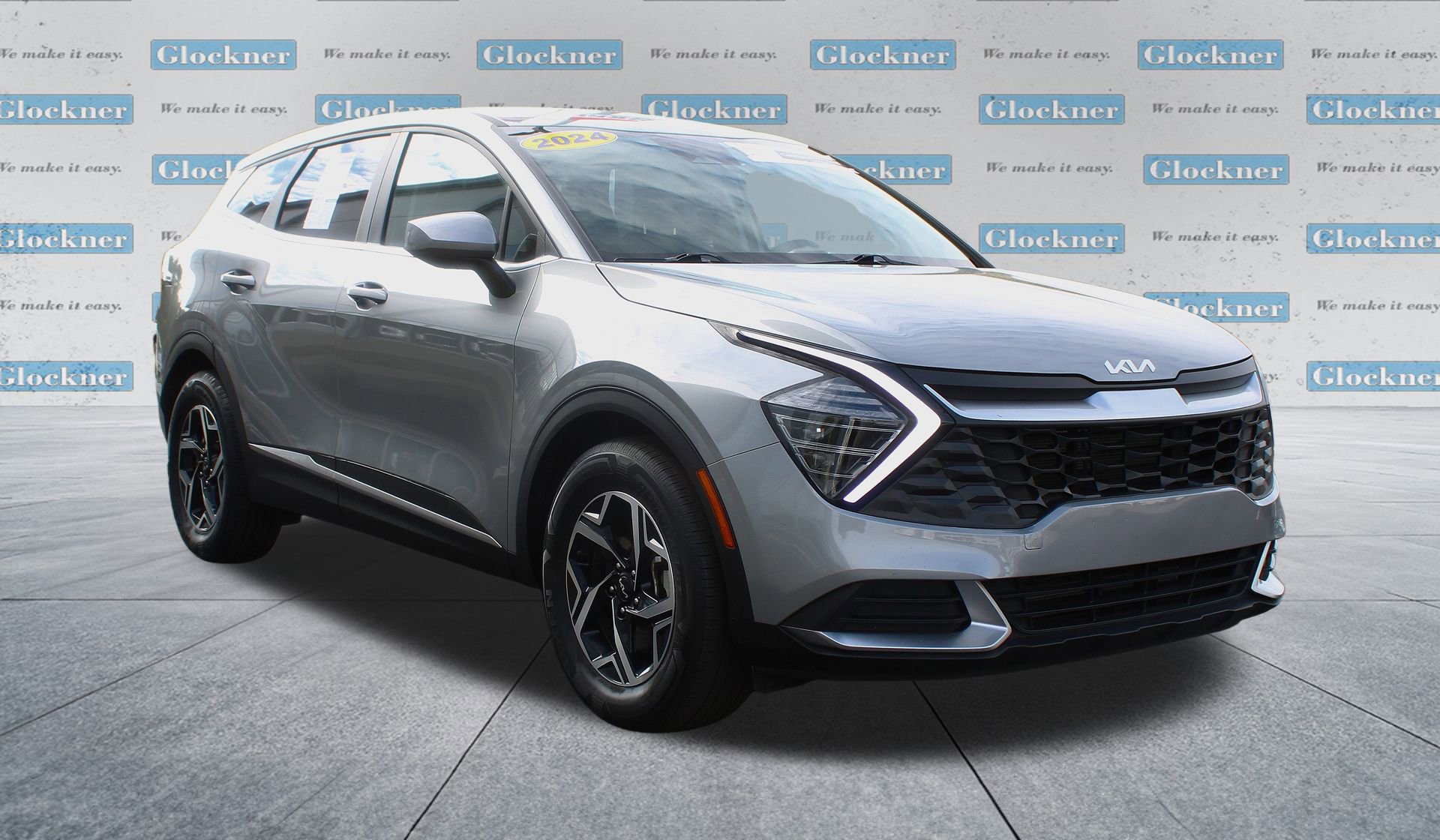 2024 Kia Sportage LX photo 2