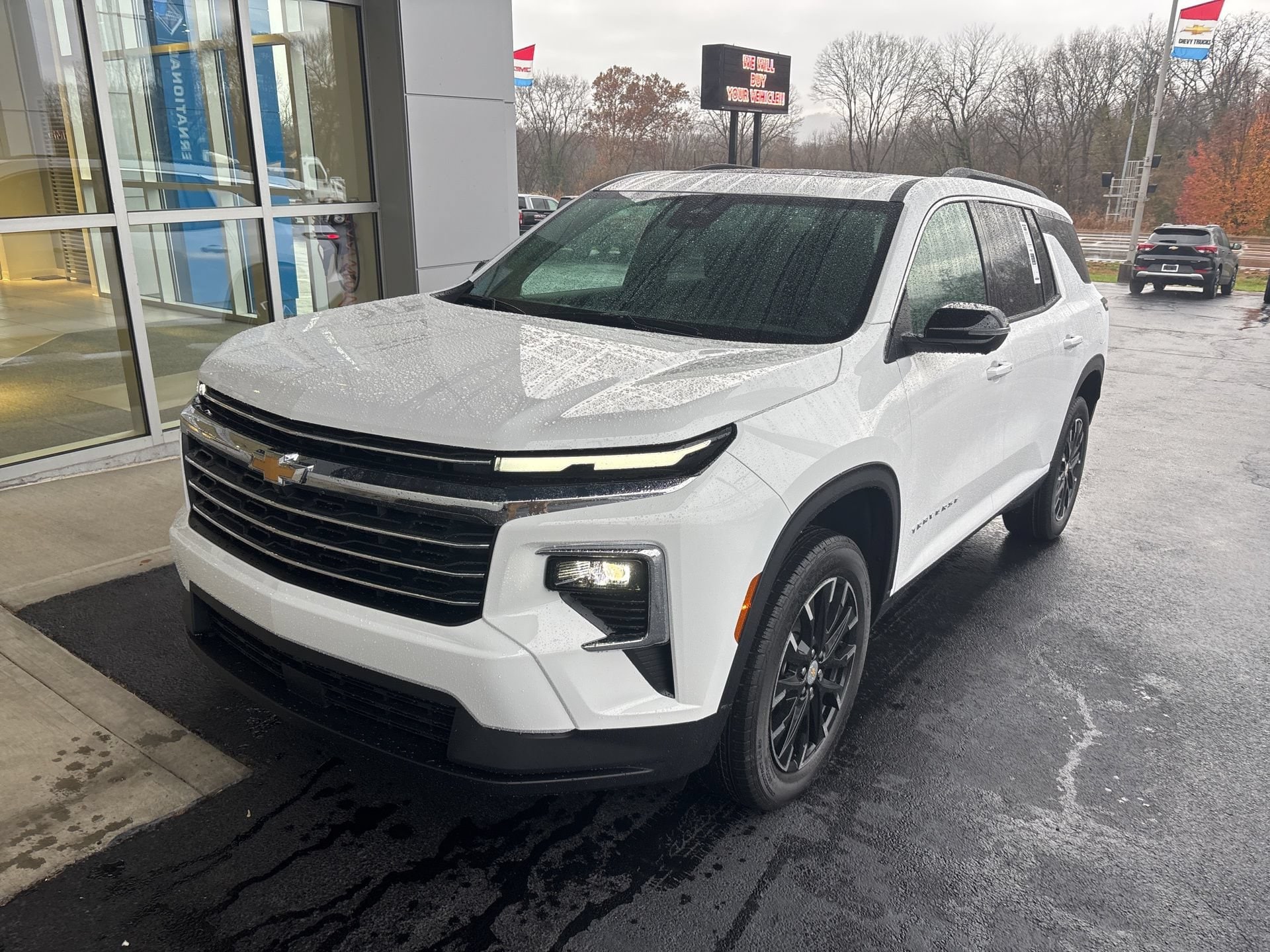 2026 Chevrolet Traverse FWD LT's photo