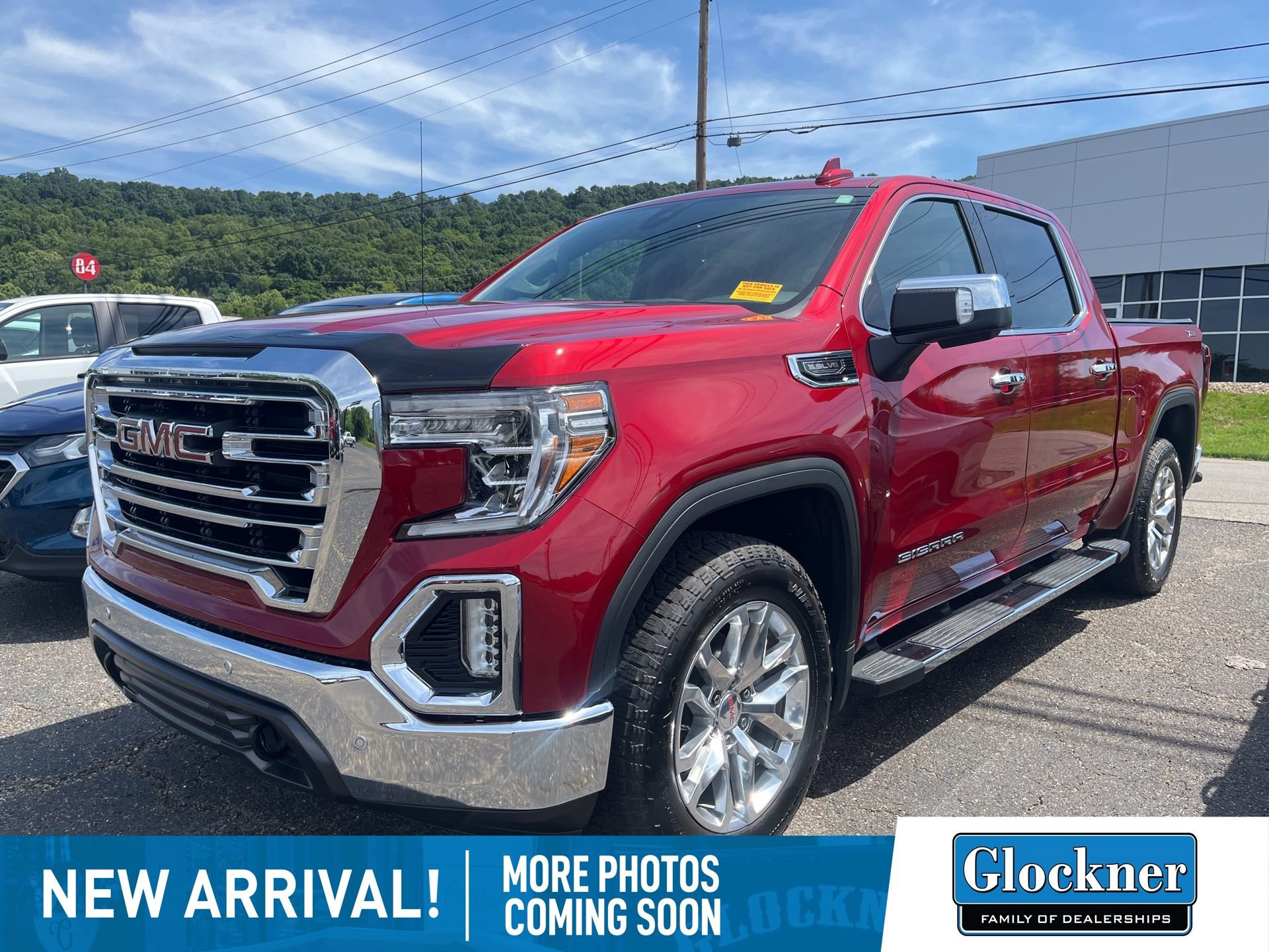 2021 GMC Sierra 4WD Crew Cab Short Box SLT's photo