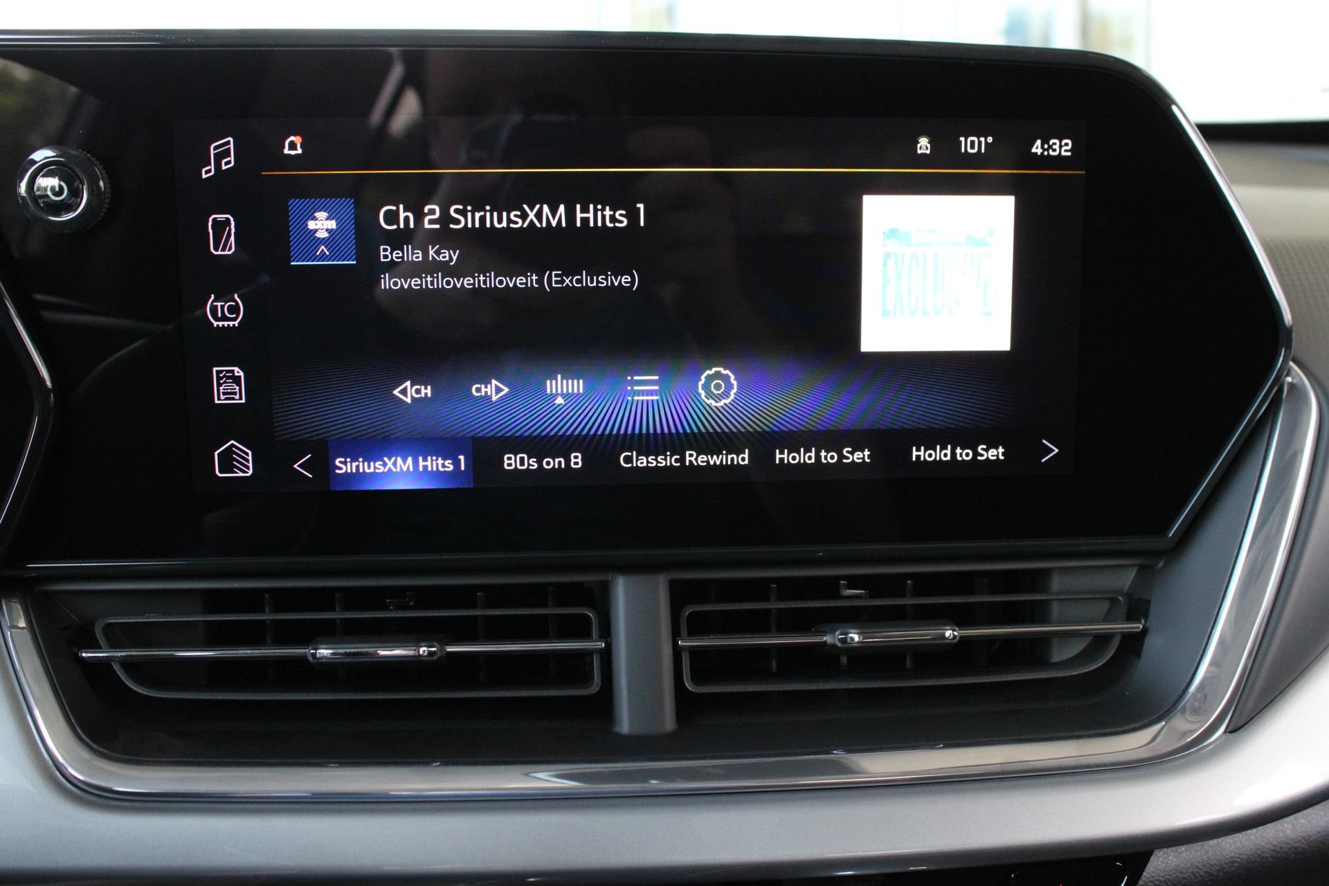2026 Chevrolet Trax LT - Photo 38