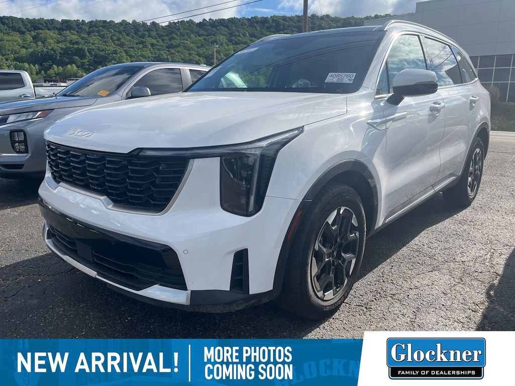 Used 2025 Kia Sorento S SUV