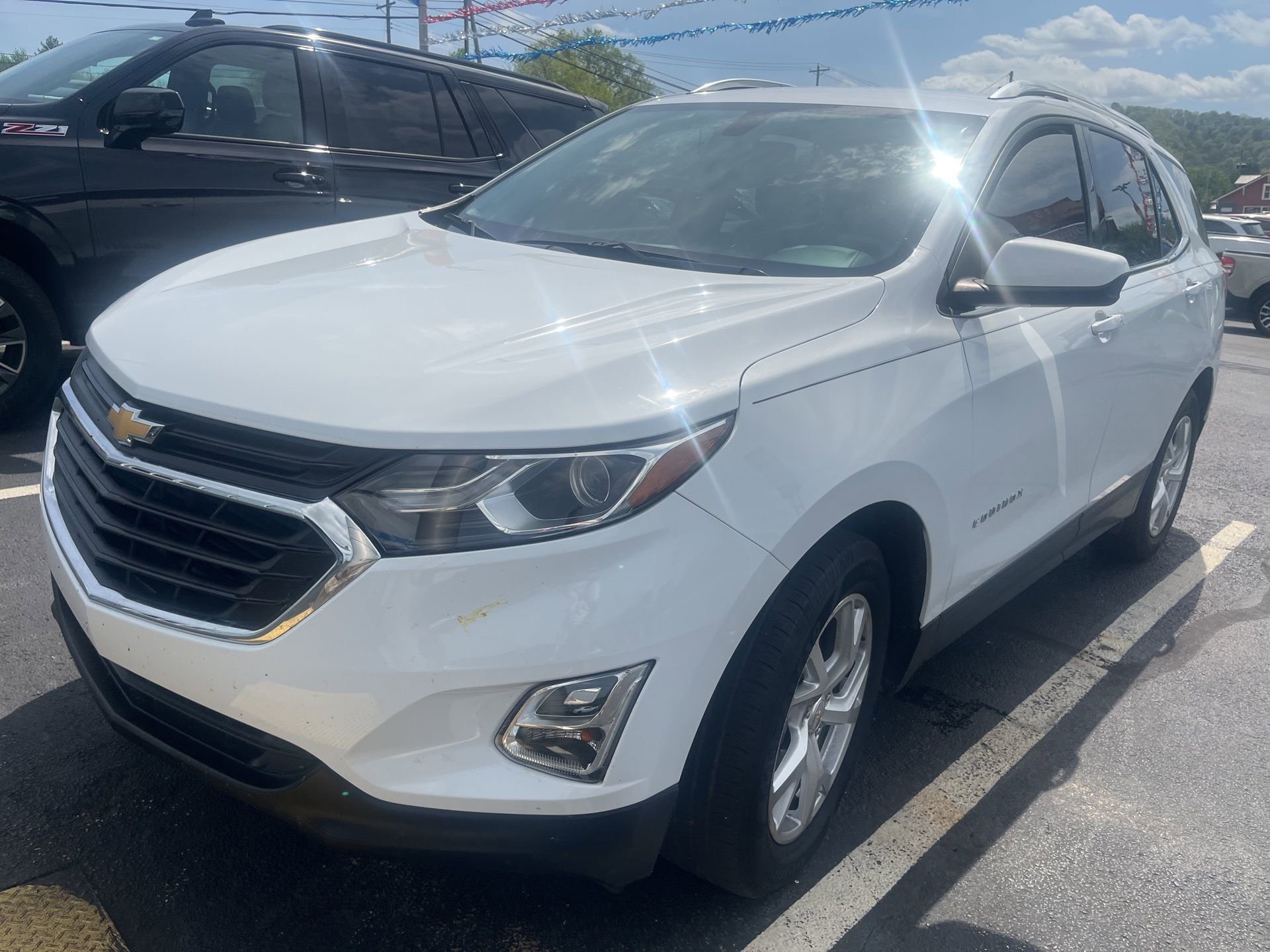 Used 2019 Chevrolet Equinox LT with VIN 2GNAXLEX8K6213304 for sale in Portsmouth, OH