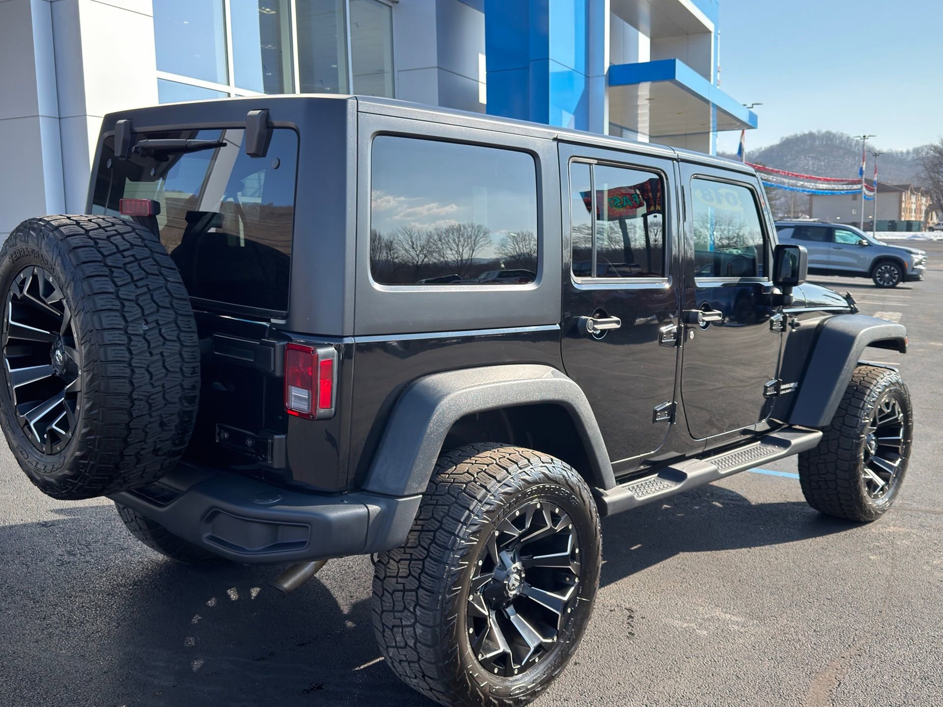 Used 2018 Jeep Wrangler JK Unlimited Sport S with VIN 1C4BJWDG4JL832800 for sale in Portsmouth, OH