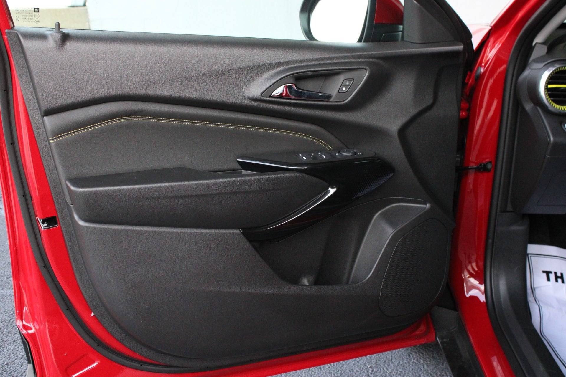 2026 Chevrolet Trax LT - Photo 12