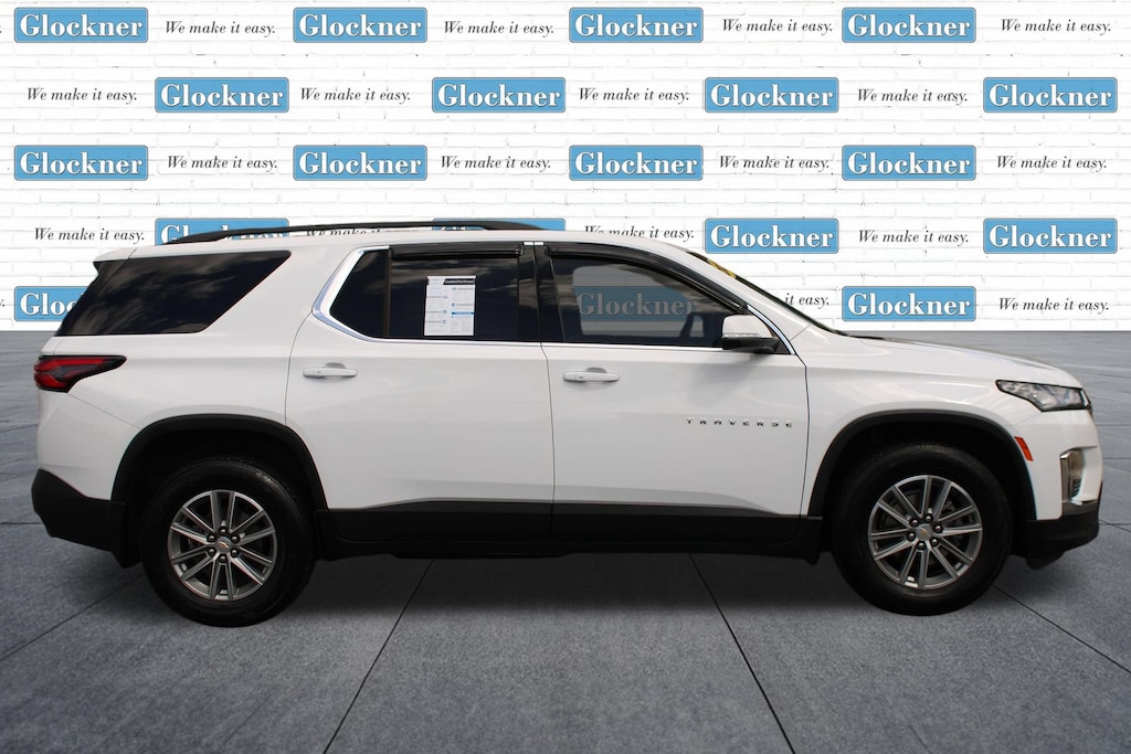 Used 2023 Chevrolet Traverse LT Cloth SUV