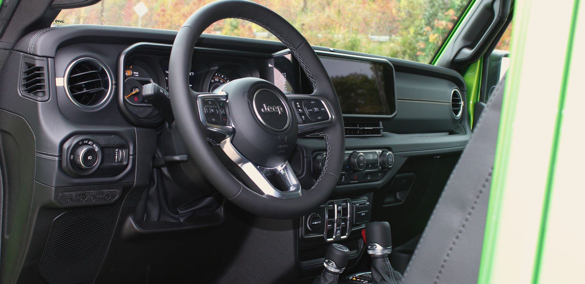 2026 Jeep Wrangler 4-Door Sahara - Photo 18
