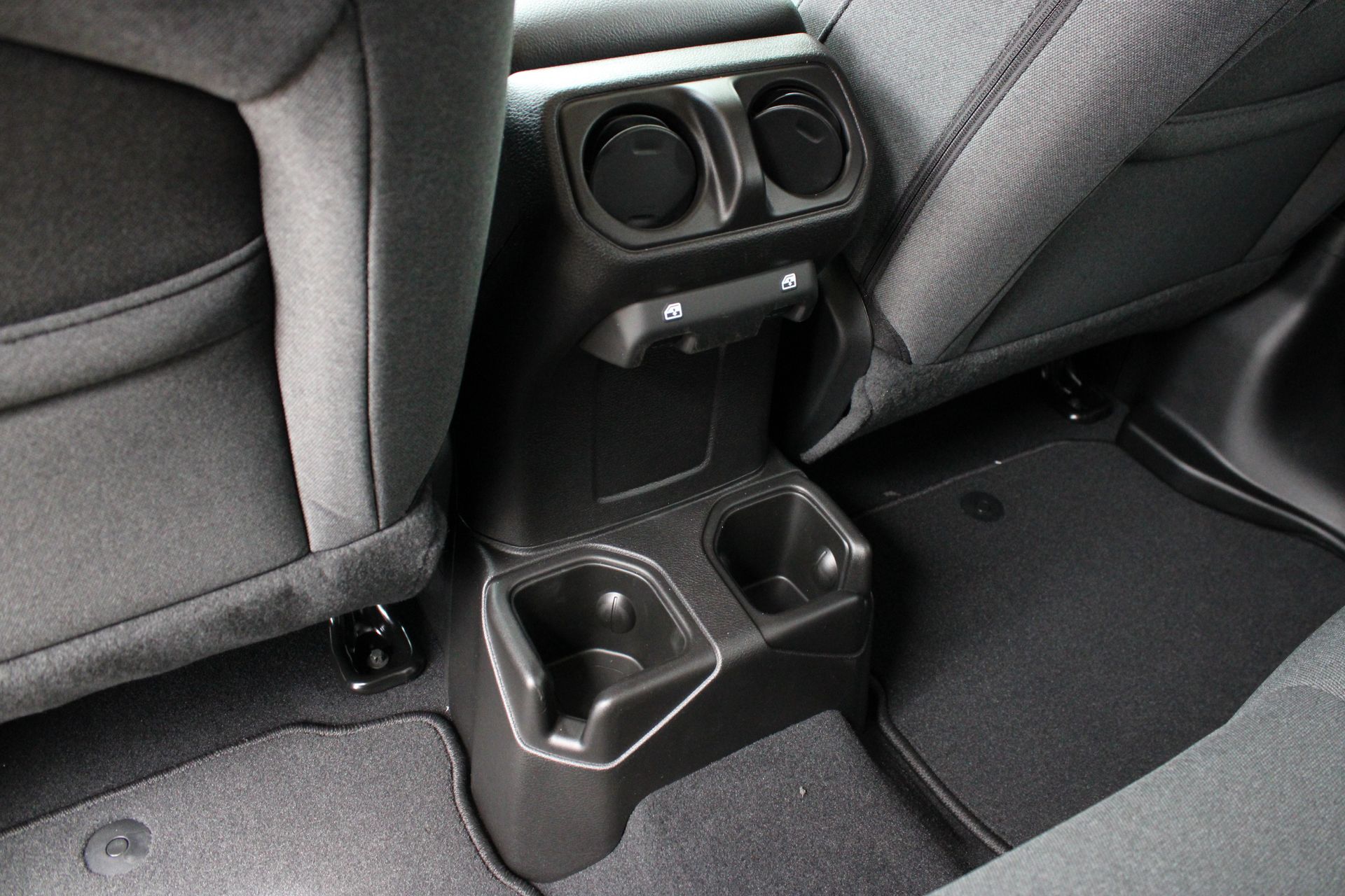 2026 Jeep Wrangler 4-Door Sport - Photo 19