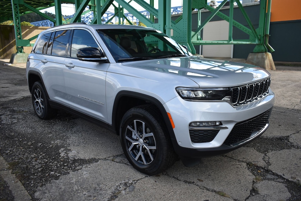 New 2025 Jeep Grand Cherokee LIMITED 4X4 Sport Utility