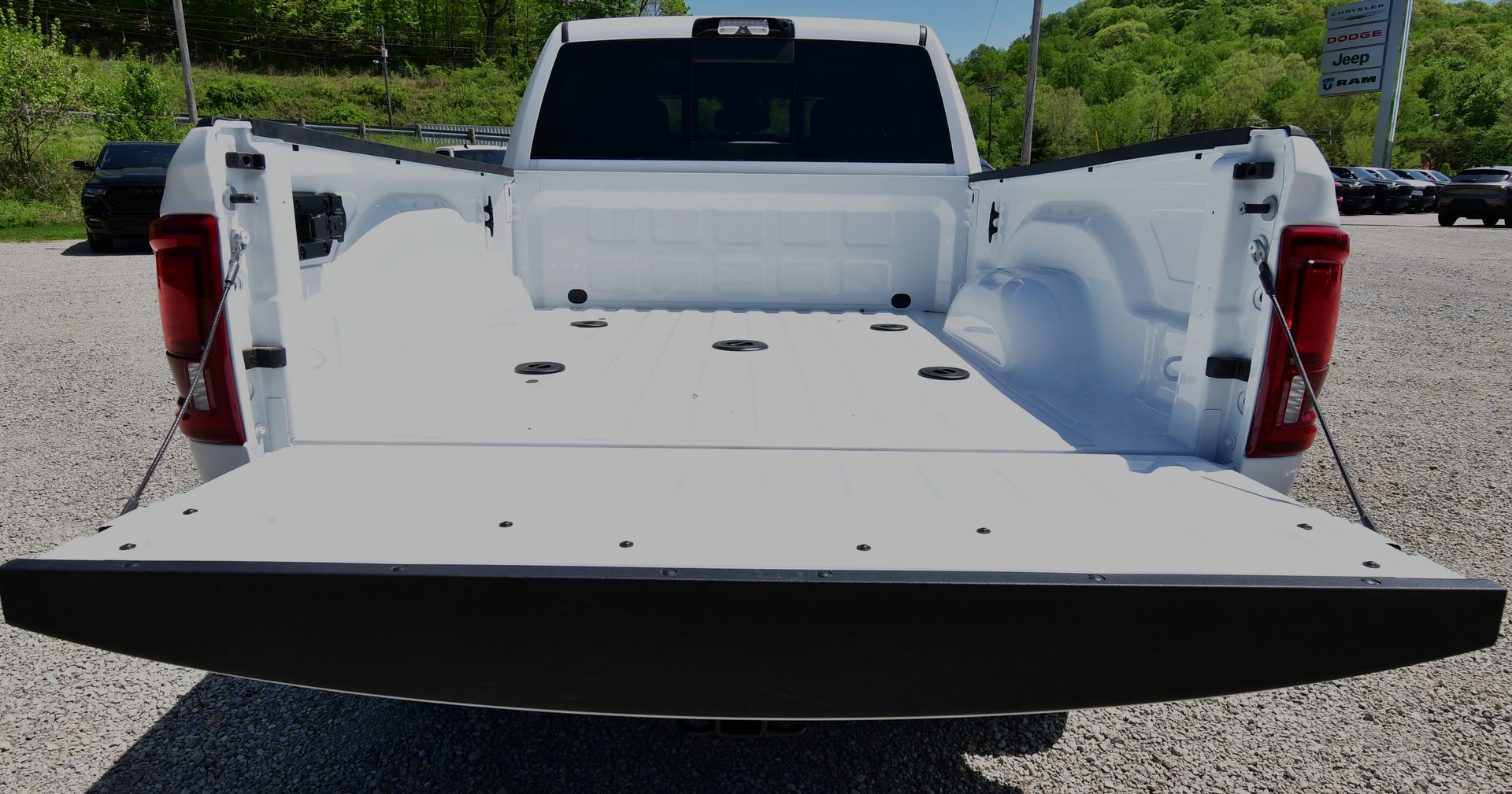2025 RAM 2500 Tradesman - Photo 28