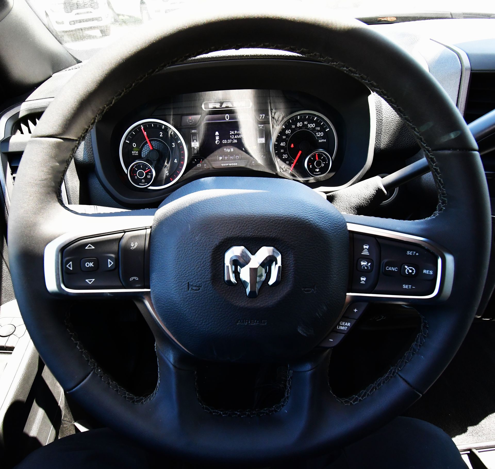 2025 RAM 2500 Tradesman - Photo 15