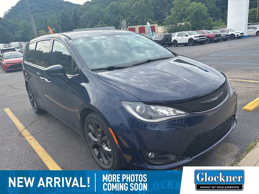 Used 2020 Chrysler Pacifica Touring Van Passenger Van