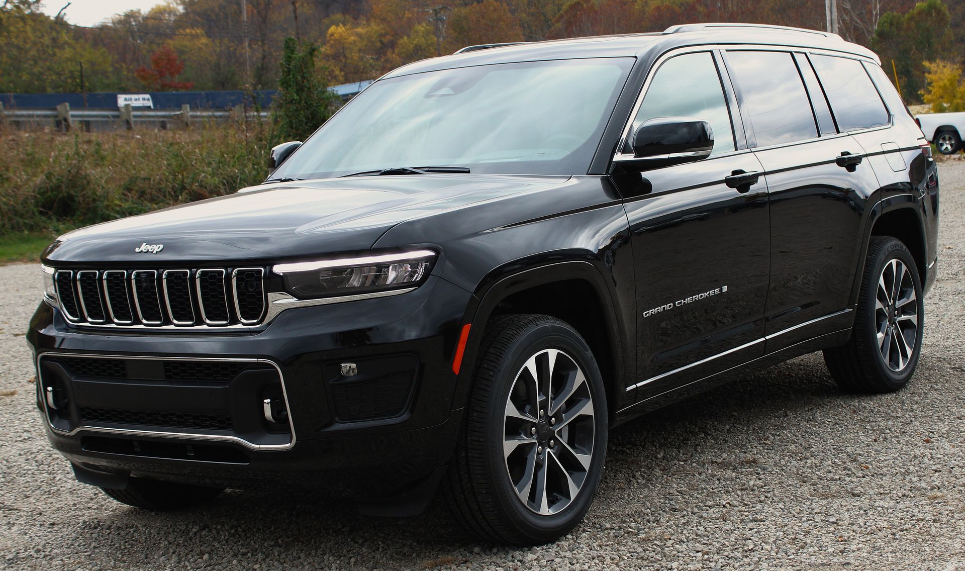 2025 Jeep Grand Cherokee L Overland's photo