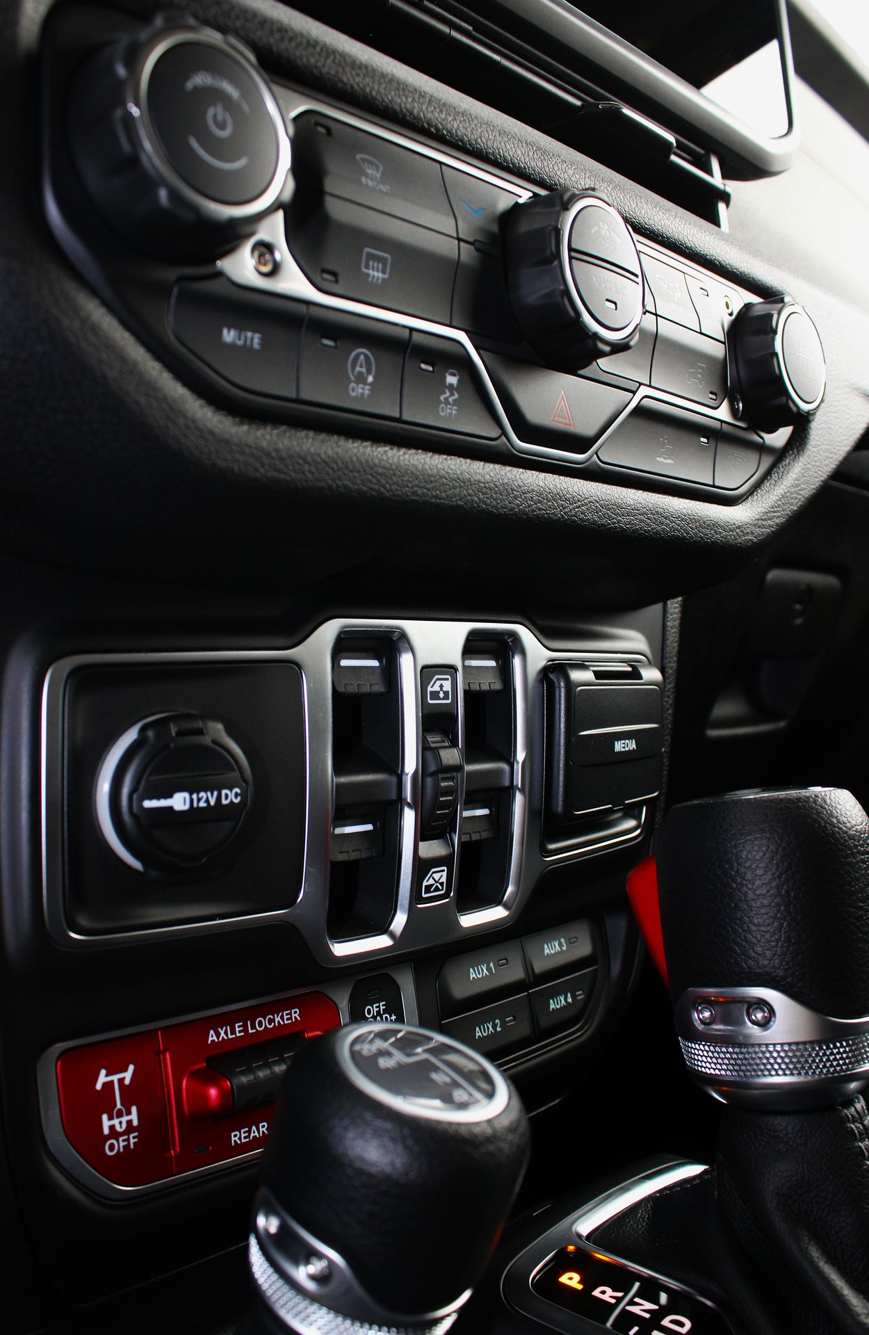 2026 Jeep Wrangler 4-Door Willys - Photo 28