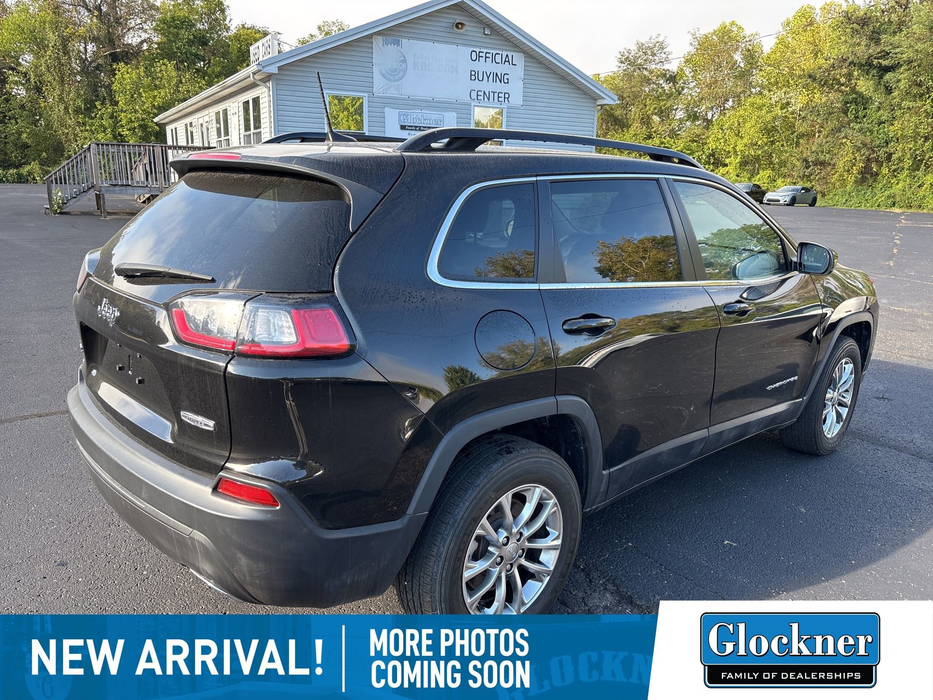 2022 Jeep Cherokee Latitude Lux photo 2