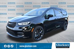 2026 Chrysler Pacifica SELECT Passenger Van