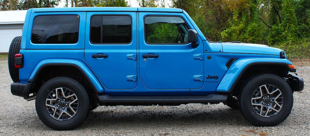 New 2026 Jeep Wrangler 4-DOOR SAHARA Sport Utility