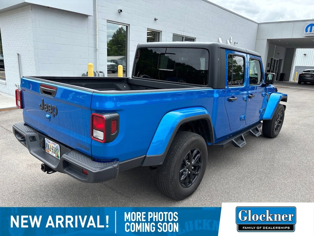 Used 2021 Jeep Gladiator Sport Truck Crew Cab