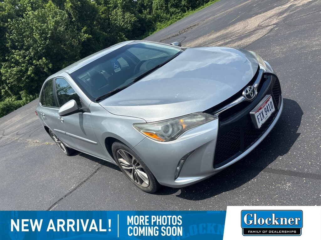 Used 2017 Toyota Camry SE Sedan
