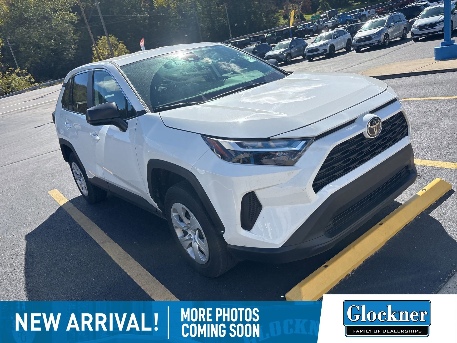 2024 Toyota RAV4 LE photo 2