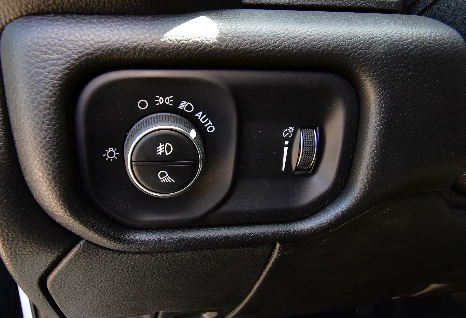 2025 RAM 2500 Tradesman - Photo 13