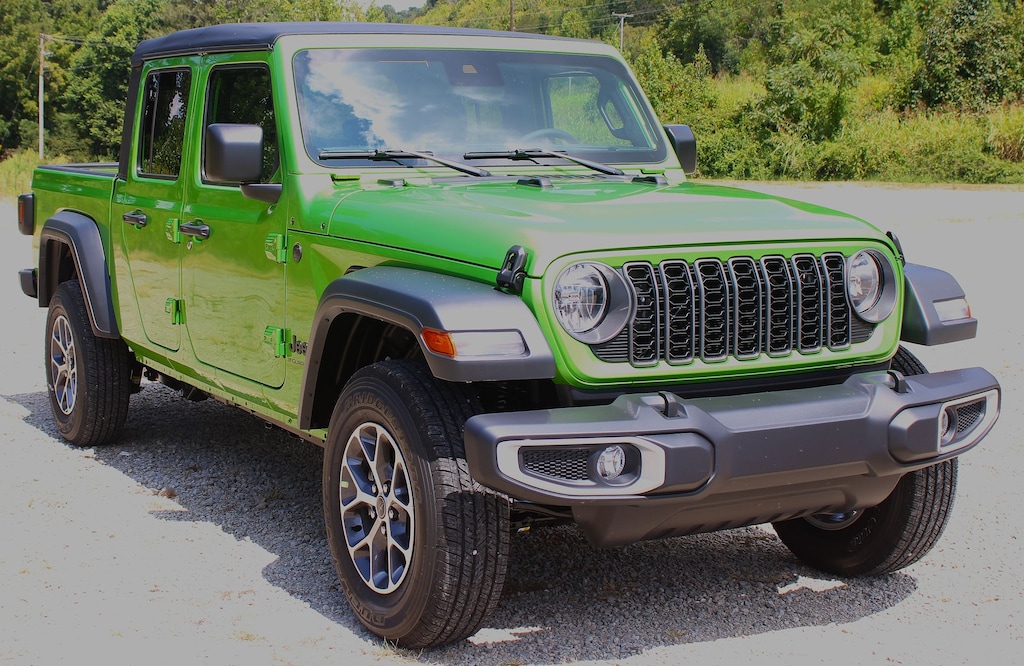 New 2025 Jeep Gladiator SPORT S 4X4 Pickup
