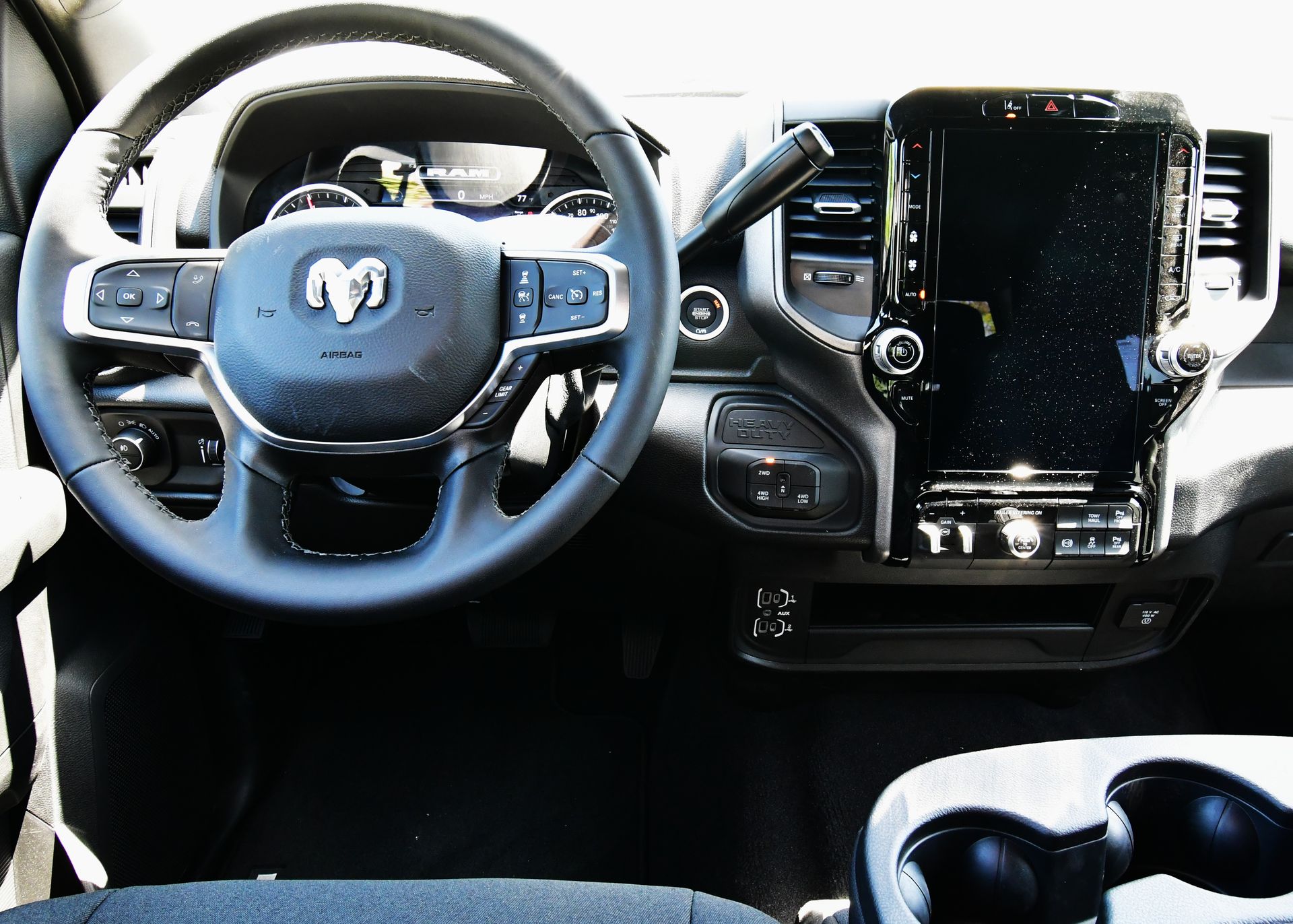 2025 RAM 2500 Tradesman - Photo 25