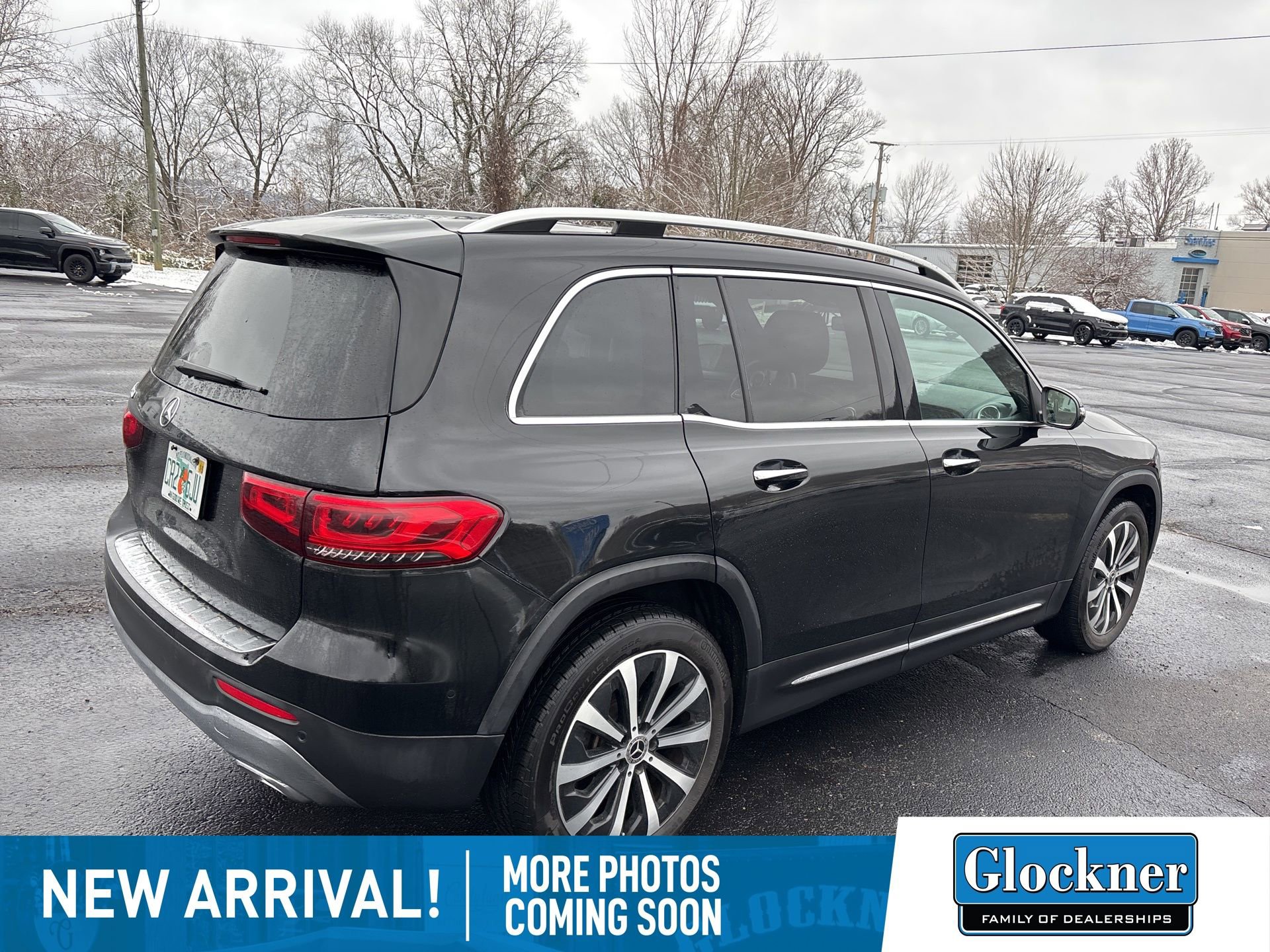 2023 Mercedes Benz GLB 250 photo 3