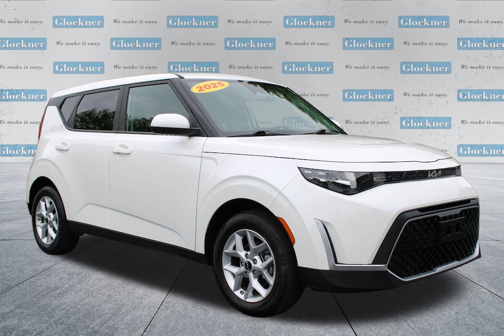 Used 2025 Kia Soul LX Hatchback
