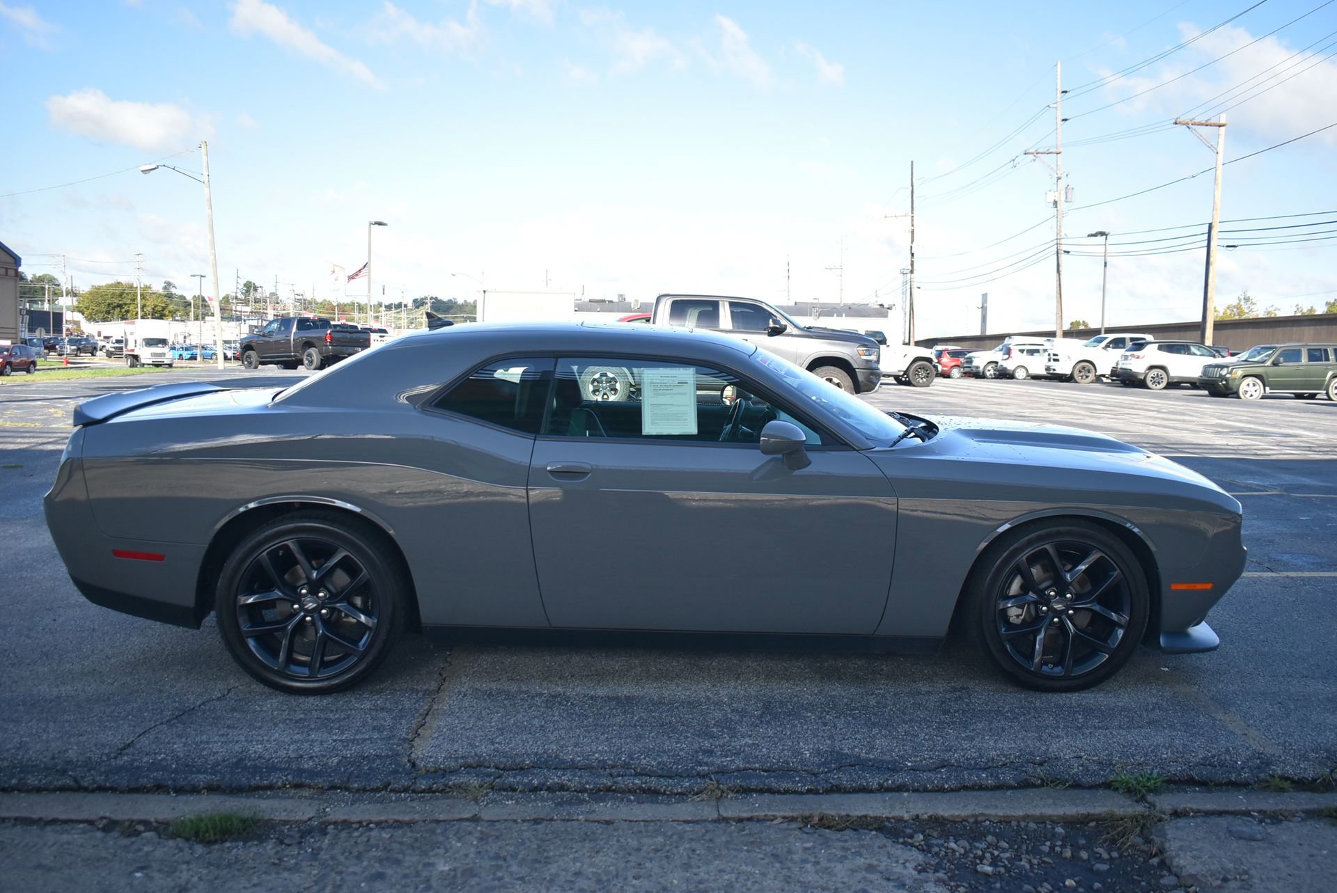2023 Dodge Challenger GT photo 4